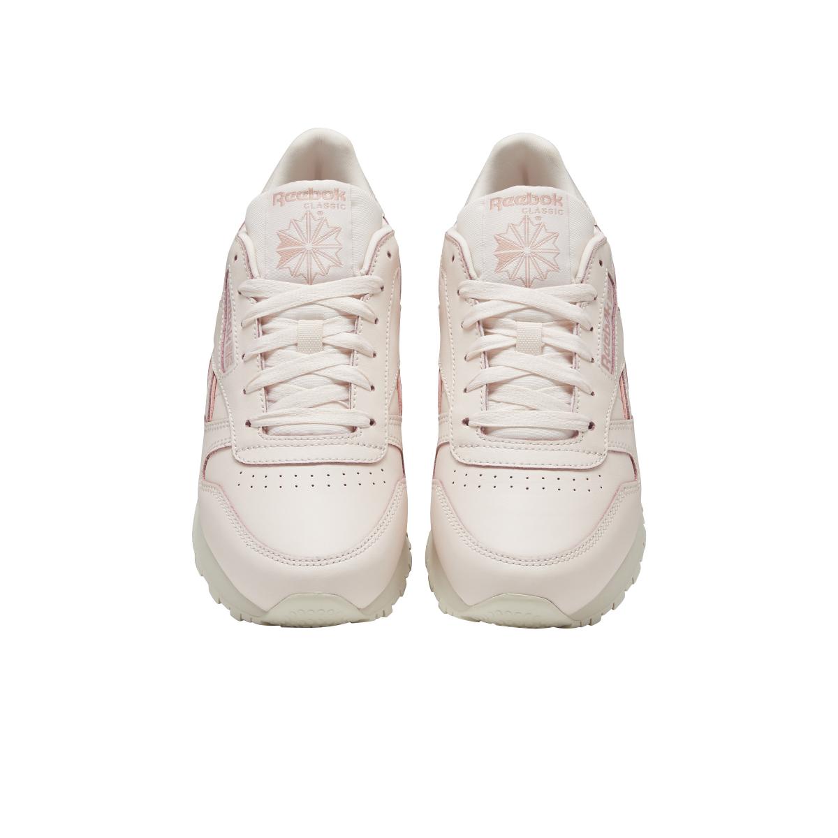 product/r/e/reebok-classics_dv8432_2_footwear_photography_top_portrait_view_white_000.jpg