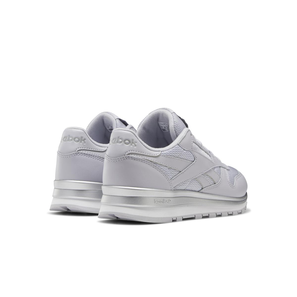 product/r/e/reebok-classics_eg6323_6_footwear_photography_back_lateral_top_view_white_000.jpg