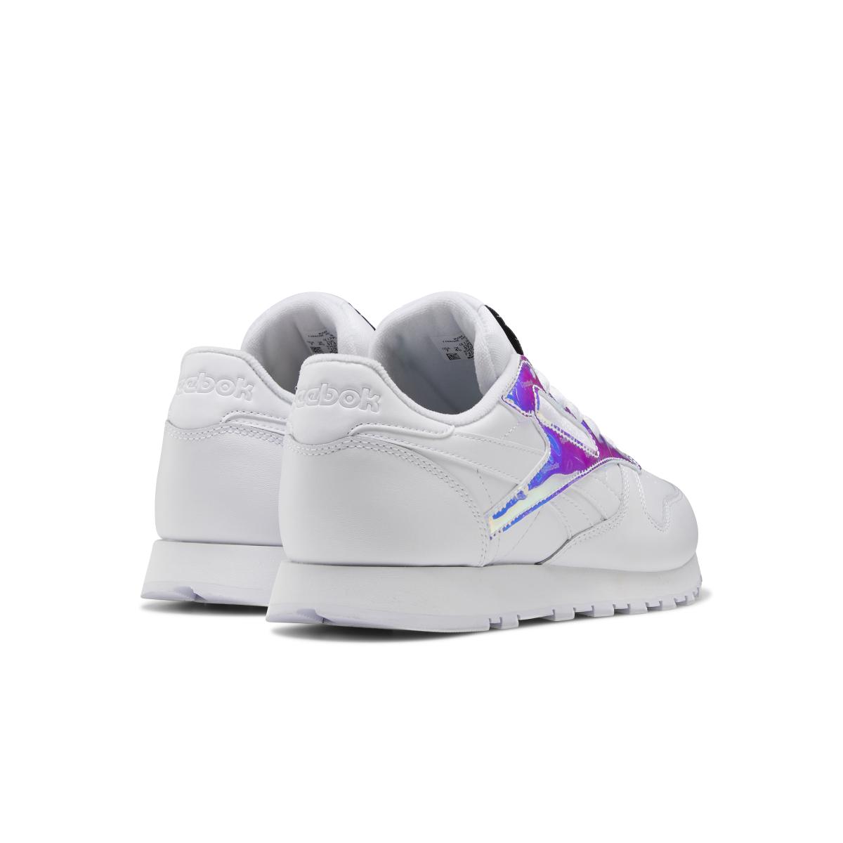 product/r/e/reebok-classics_fw6166_6_footwear_photography_back_lateral_top_view_white_000.jpg