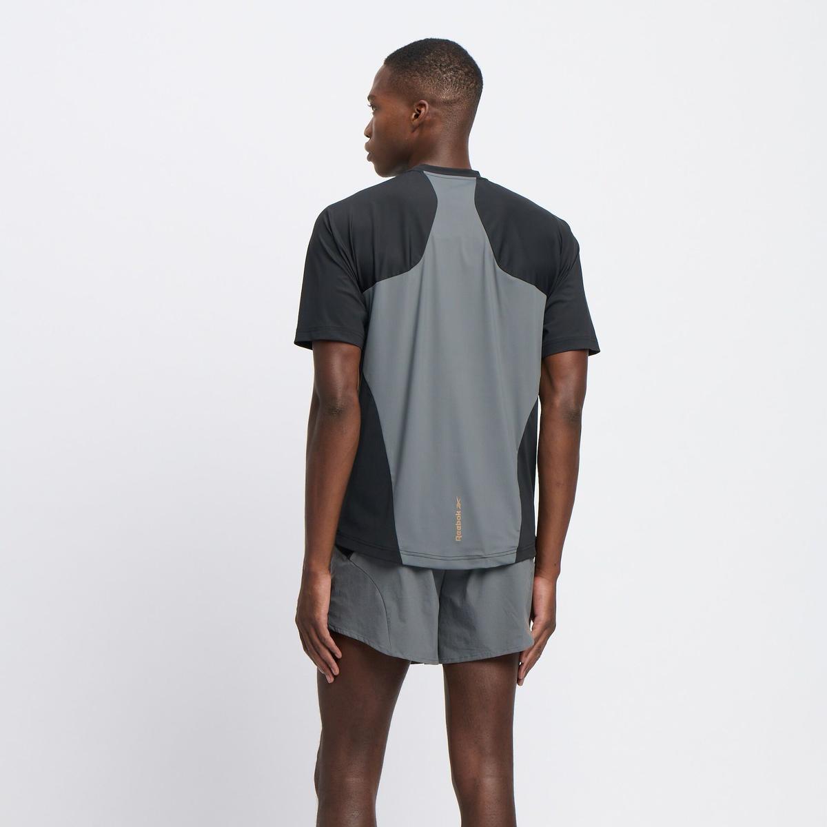 product/r/e/reebok-t-shirt-de-running_26554046_01.jpeg