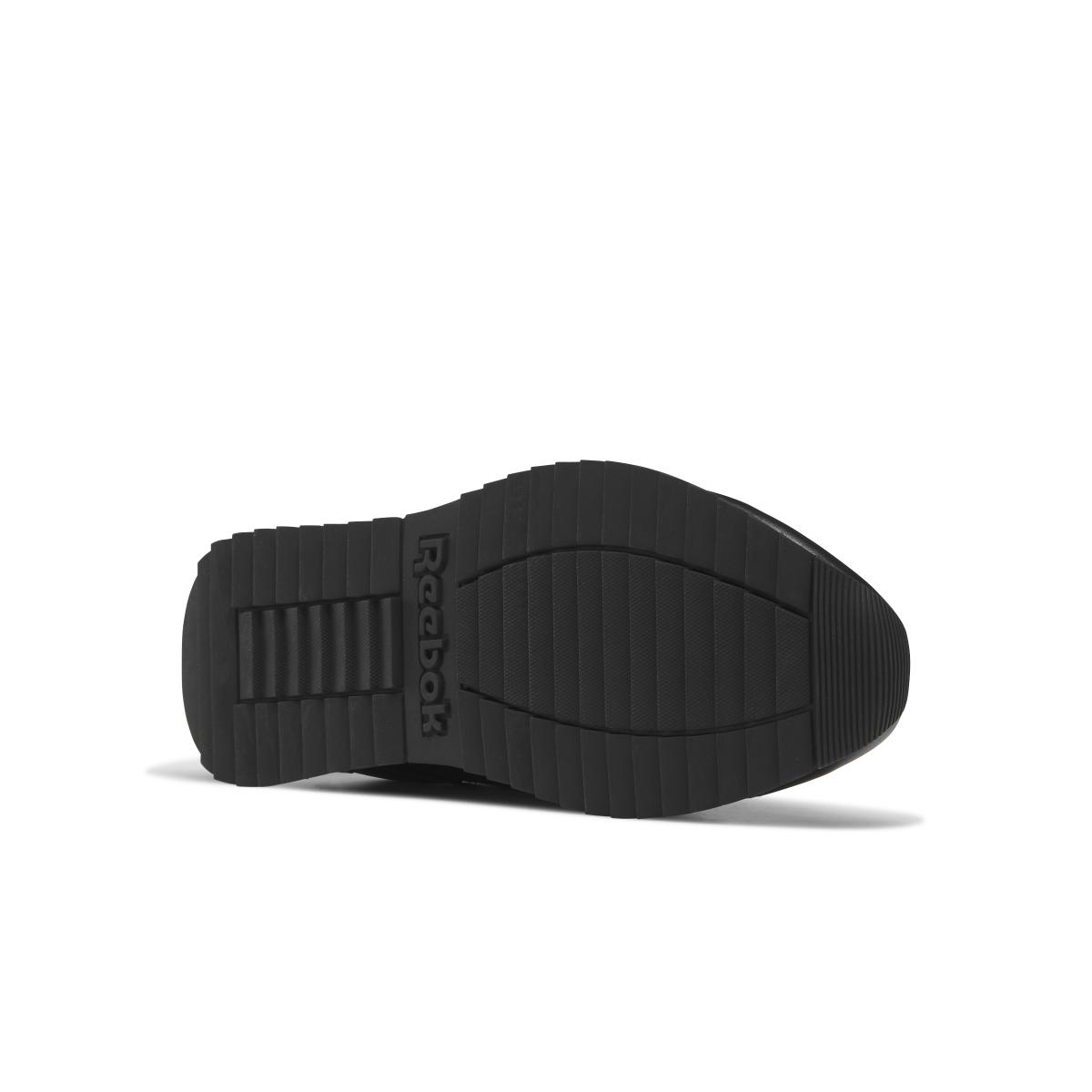 product/r/e/reebok_gz5199_3_footwear_photography_bottom_view_white_000.jpg