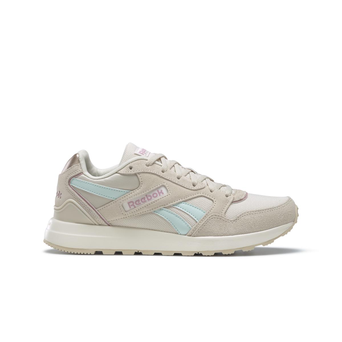 product/r/e/reebok_gz6059_1_footwear_photography_side_lateral_center_view_white_000.jpg