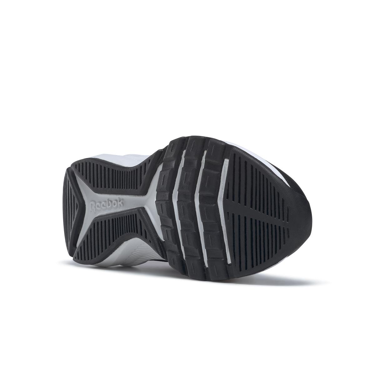product/r/e/reebok_hp4772_3_footwear_photography_bottom_view_white_000.jpg