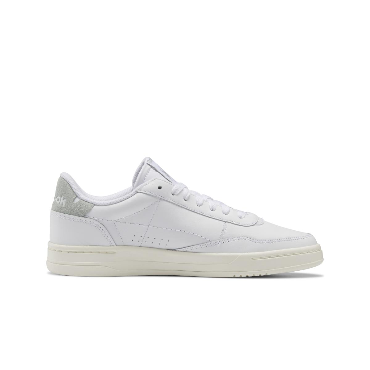 product/r/e/reebok_hq4568_4_footwear_photography_side_medial_center_view_white_000.jpg