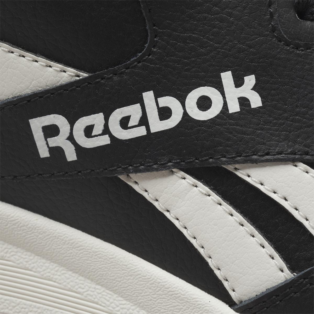 product/r/e/reebok_hr0520_8_footwear_photography_detail_view_2_white.jpg
