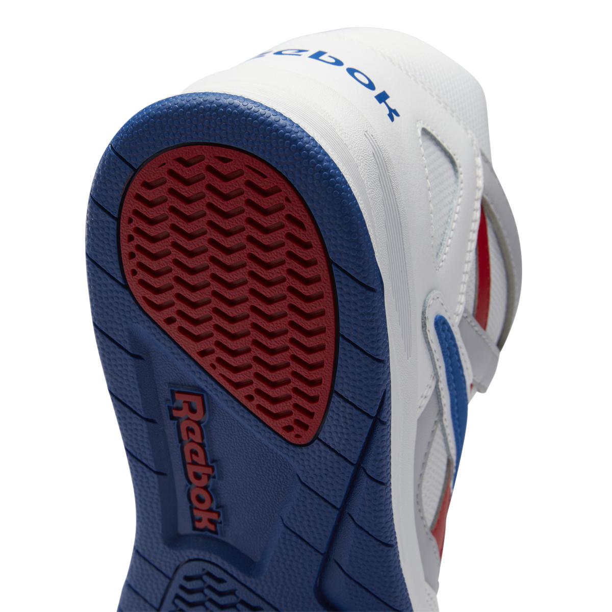 product/r/e/reebok_hr0524_8_footwear_photography_detail_view_2_white.jpg