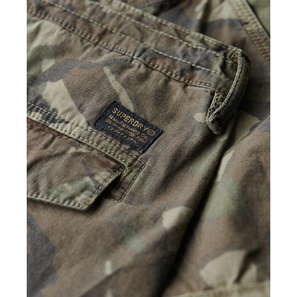 product/s/u/superdry_w7011070a-us7_camouflage-outline_2.jpg