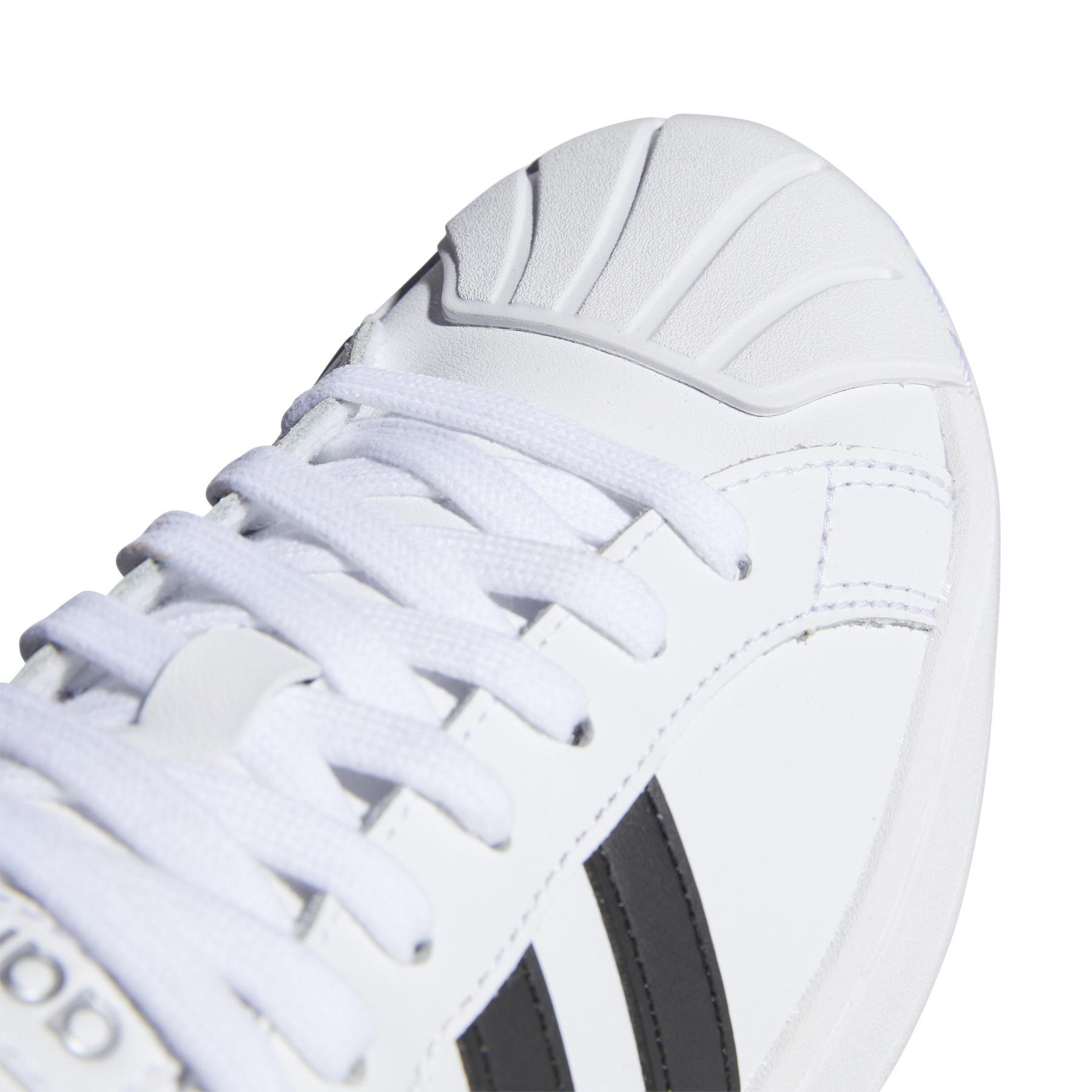 product/2/0/2025_08_adidas_gw5493_9_footwear_photography_detail_view_2_white.jpg