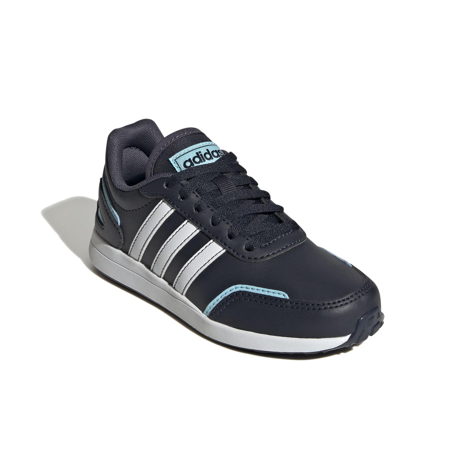 product/2/0/2025_08_adidas_gw6621_6_footwear_photography_front_lateral_top_view_white.jpg