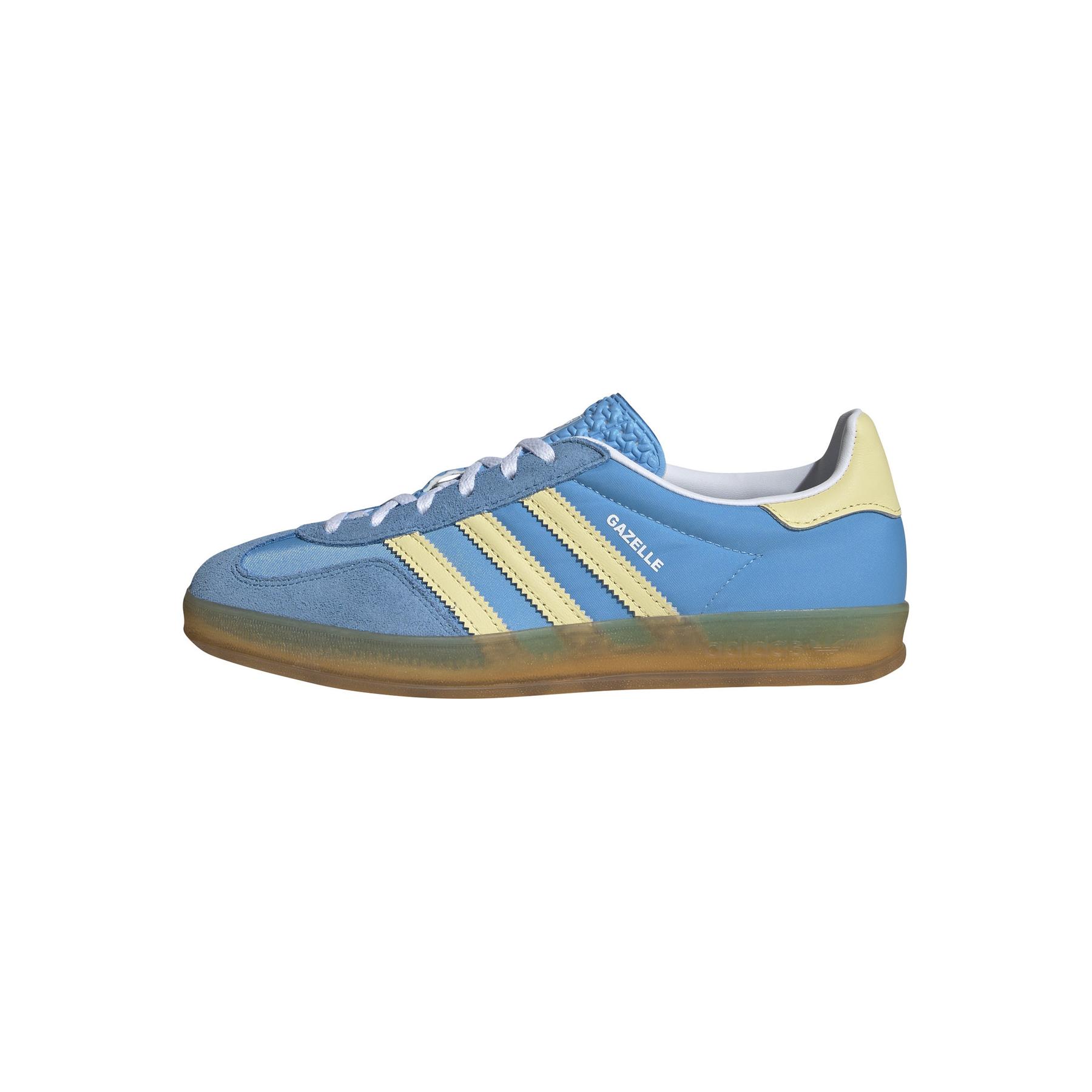 product/2/0/2025_08_adidas_ie2960_12_footwear_photography_left_side_center_lateral_view_white.jpg