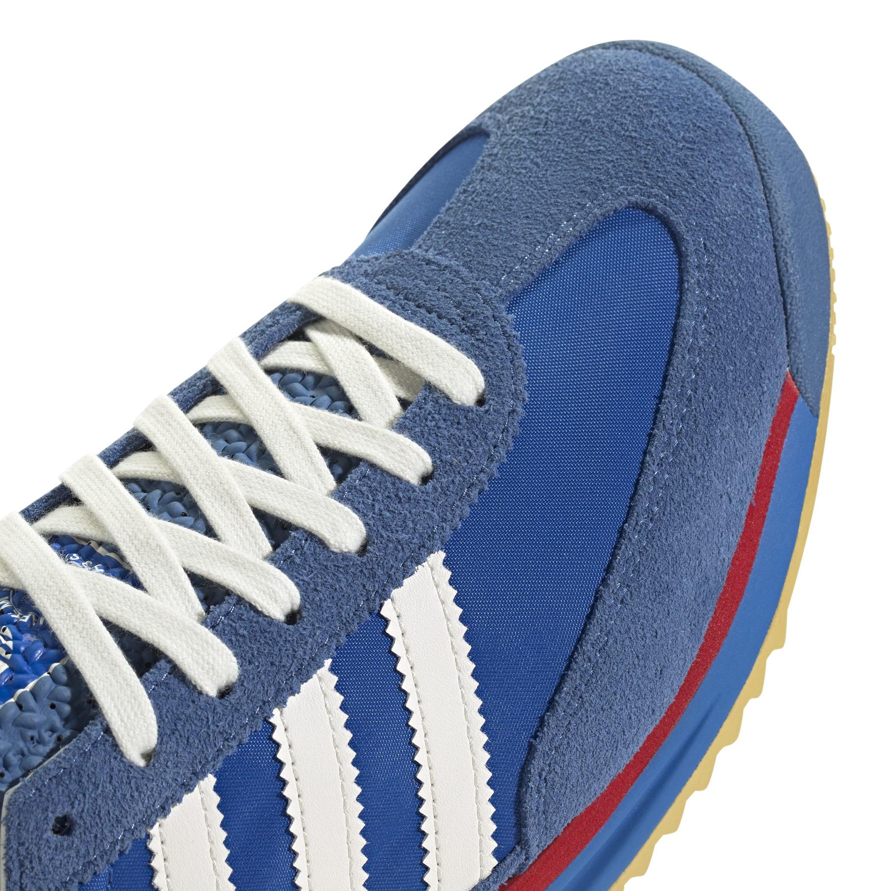 product/2/0/2025_08_adidas_ig2132_9_footwear_photography_detail_view_2_white.jpg