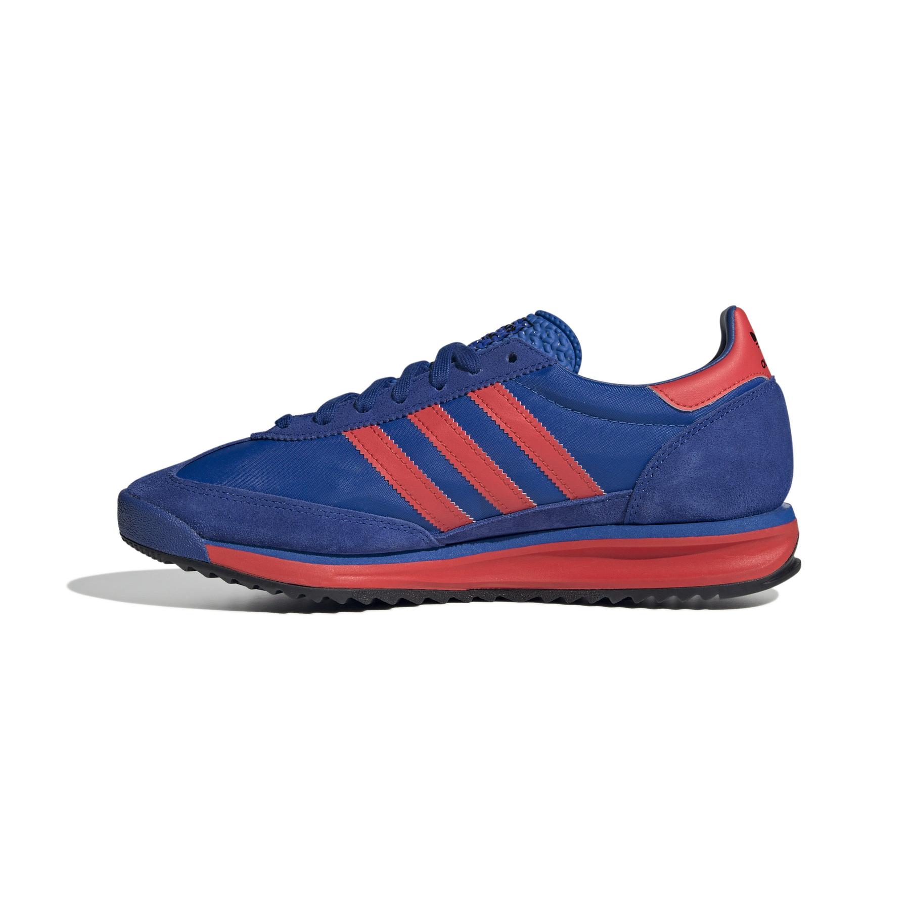 product/2/0/2025_08_adidas_ig4648_5_footwear_photography_side_medial_center_view_white.jpg