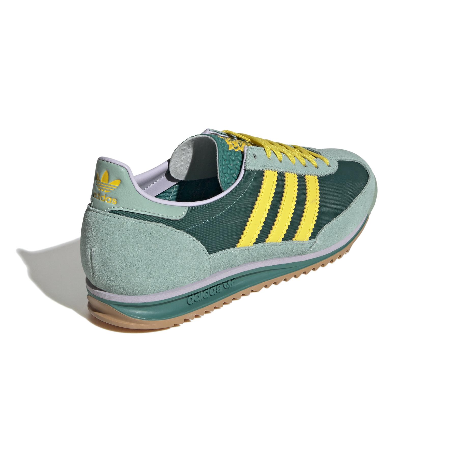 product/2/0/2025_08_adidas_jh7391_7_footwear_photography_back_lateral_top_view_white.jpg