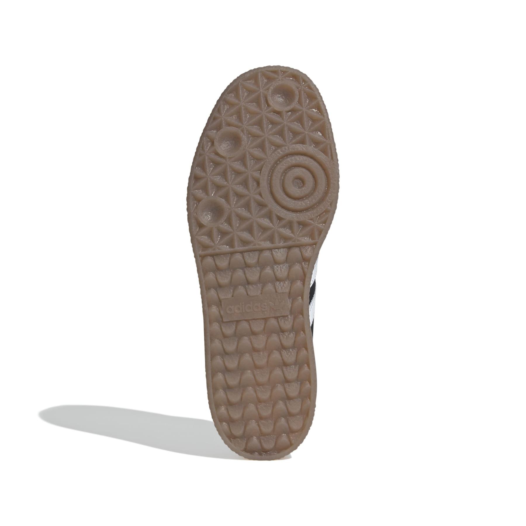 product/2/0/2025_08_adidas_ji1350_4_footwear_photography_bottom_view_white.jpg