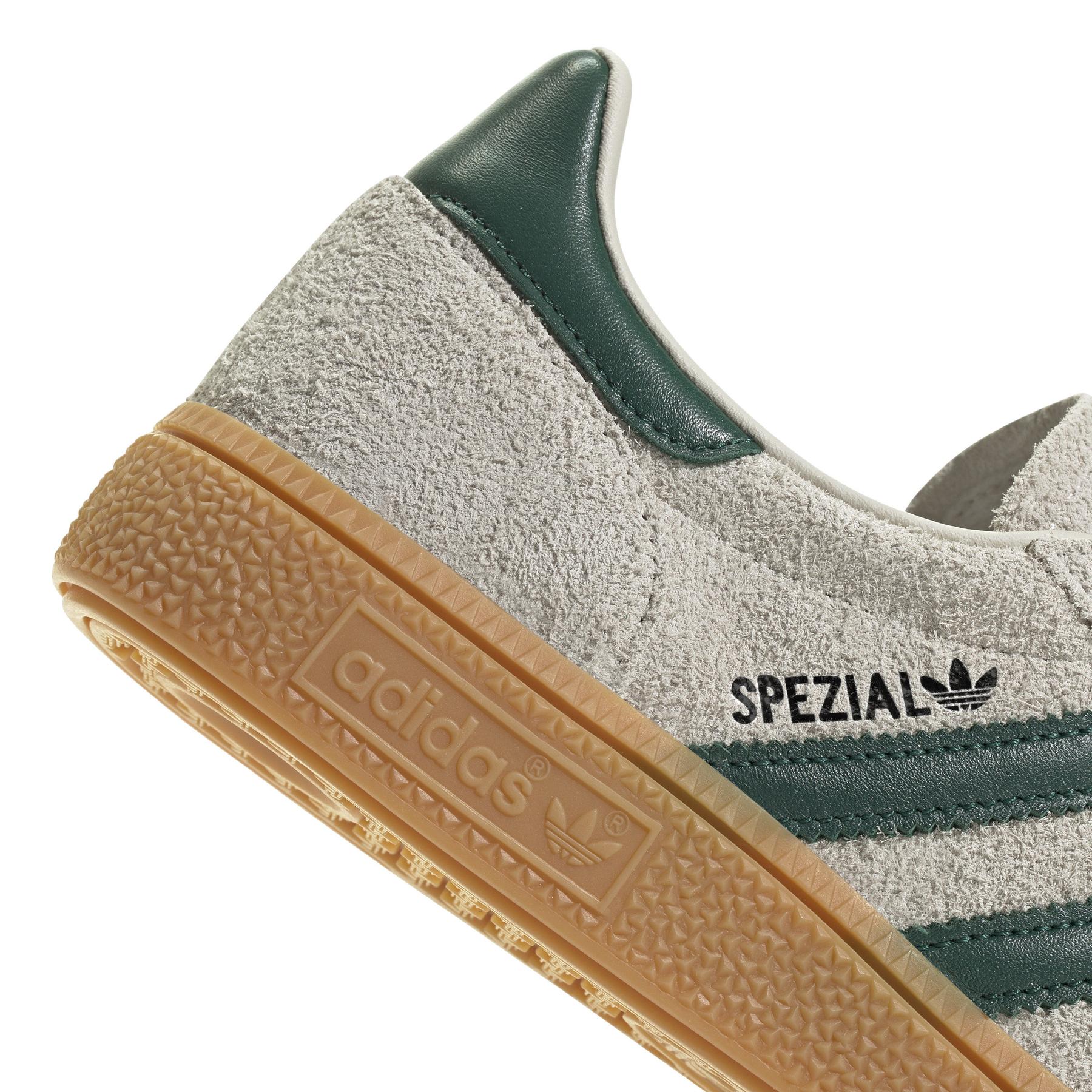 product/2/0/2025_08_adidas_js0242_8_footwear_photography_detail_view_1_white.jpg