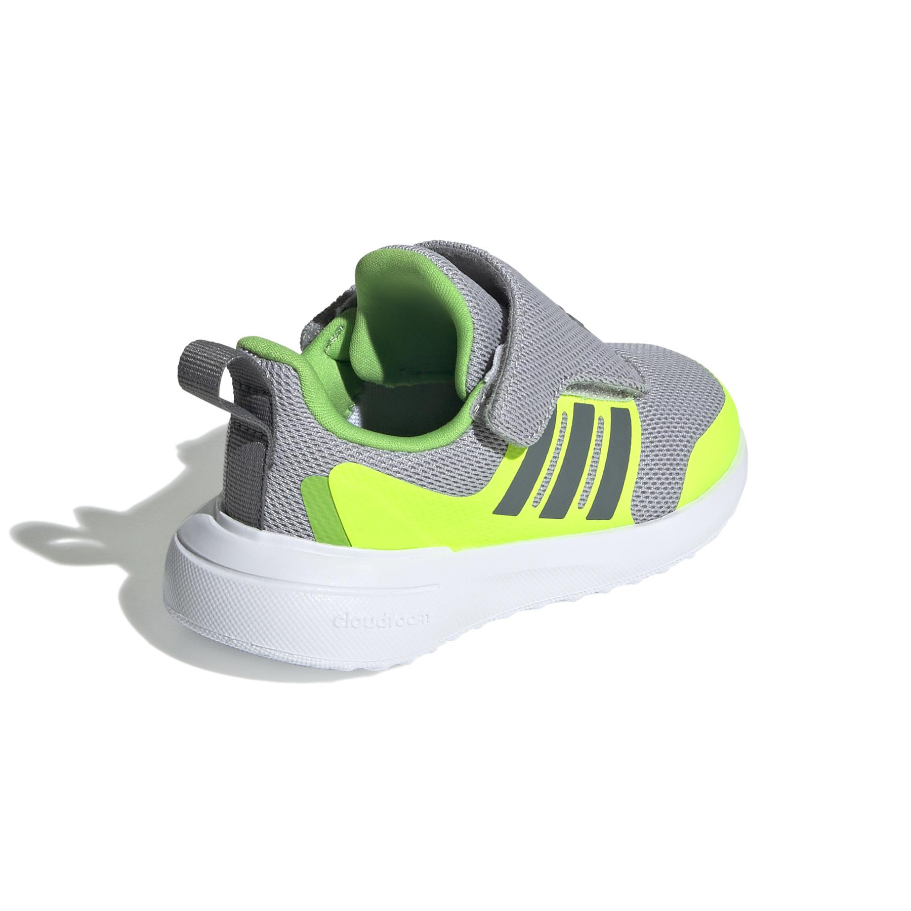 product/2/0/2025_09_adidas_id8504_7_footwear_photography_back_lateral_top_view_white.jpg