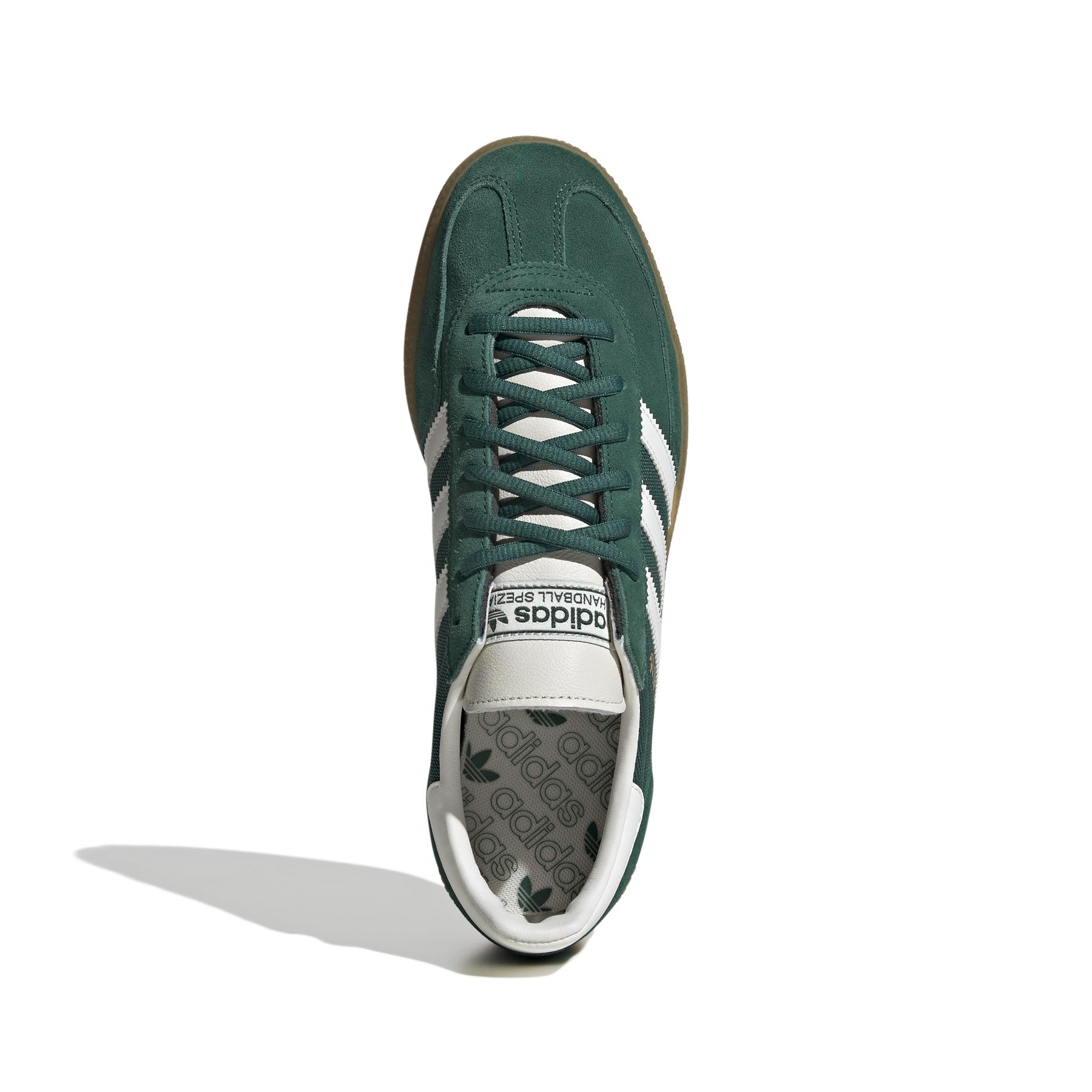 product/2/0/2025_09_adidas_jh5438_3_footwear_photography_top_portrait_view_white.jpg