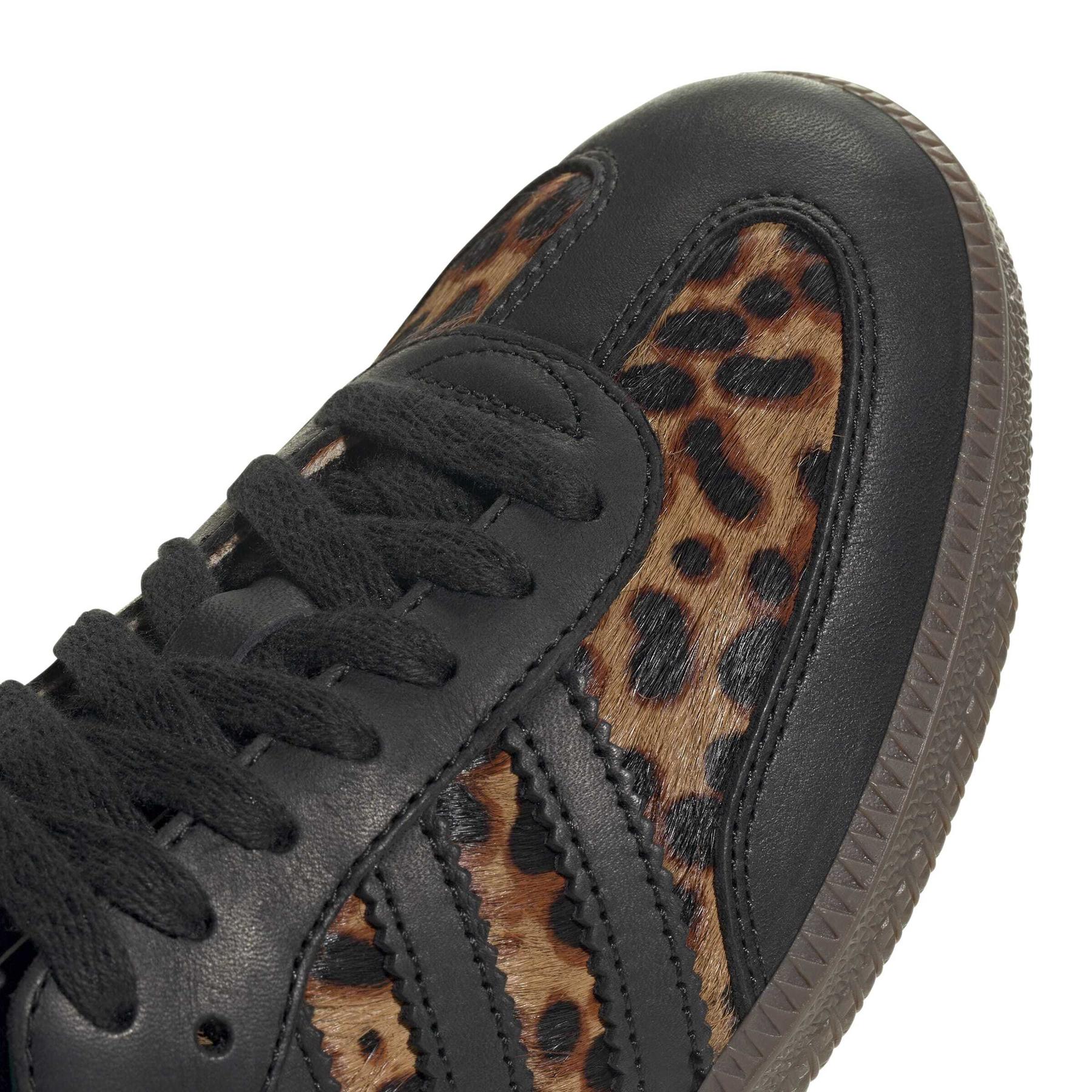 product/2/0/2025_09_adidas_ji2735_8_footwear_photography_detail_view_1_white.jpg