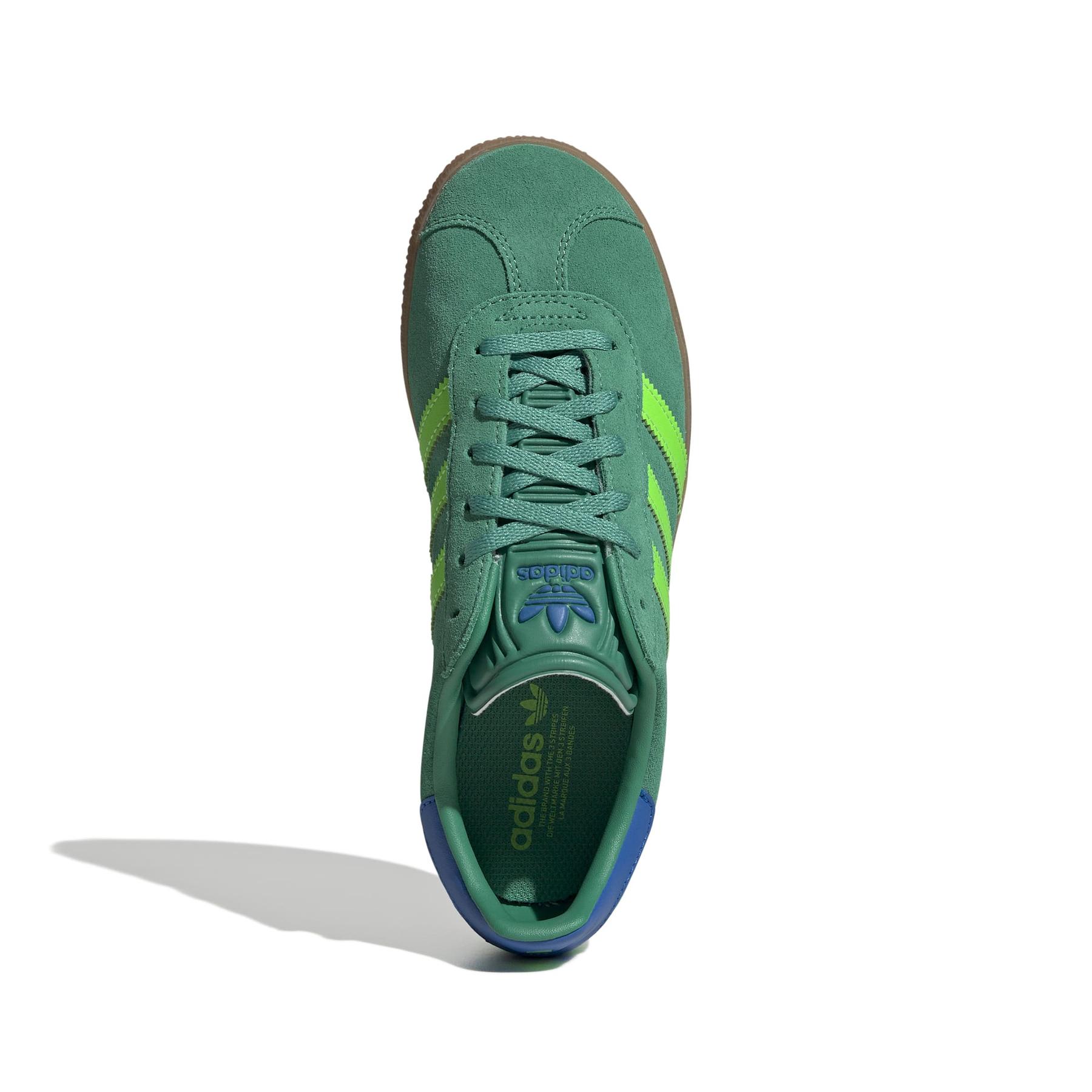 product/2/0/2025_10_adidas_jp7127_3_footwear_photography_top_portrait_view_white.jpg
