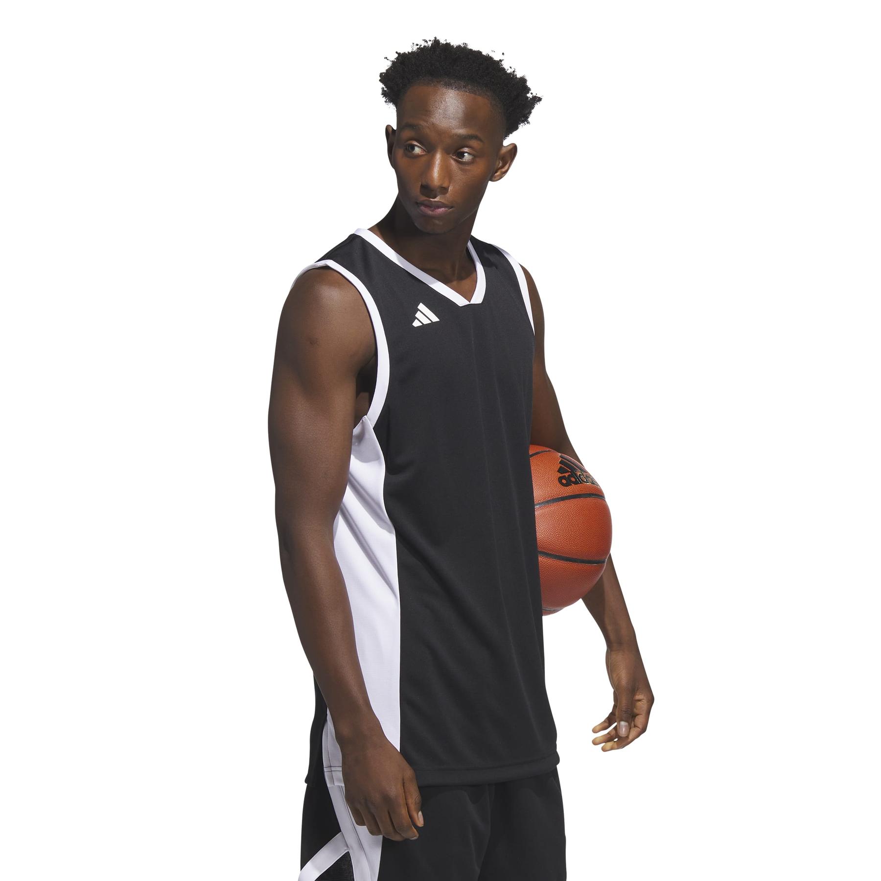 product/2/0/2025_adidas_jm2654_5_apparel_on_model_walking_view_white.jpg