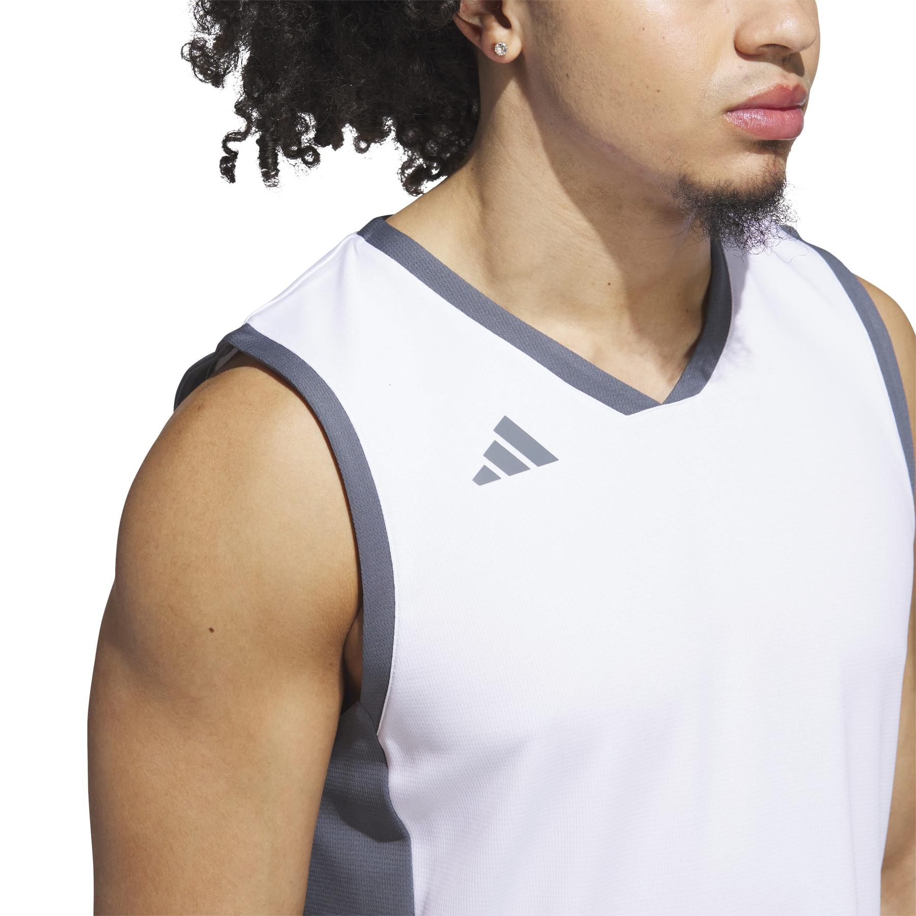product/2/0/2025_adidas_jm2657_6_apparel_on_model_detail_view_1_white.jpg