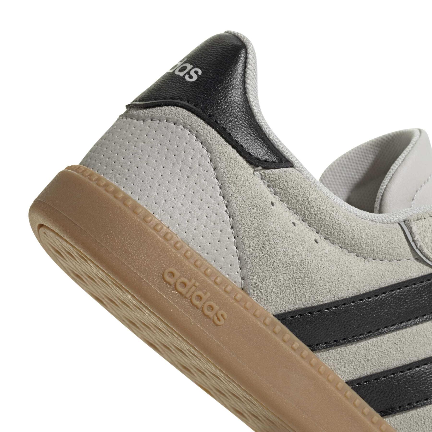 product/2/0/2025_adidas_jr0689_9_footwear_photography_detail_view_2_white.jpg