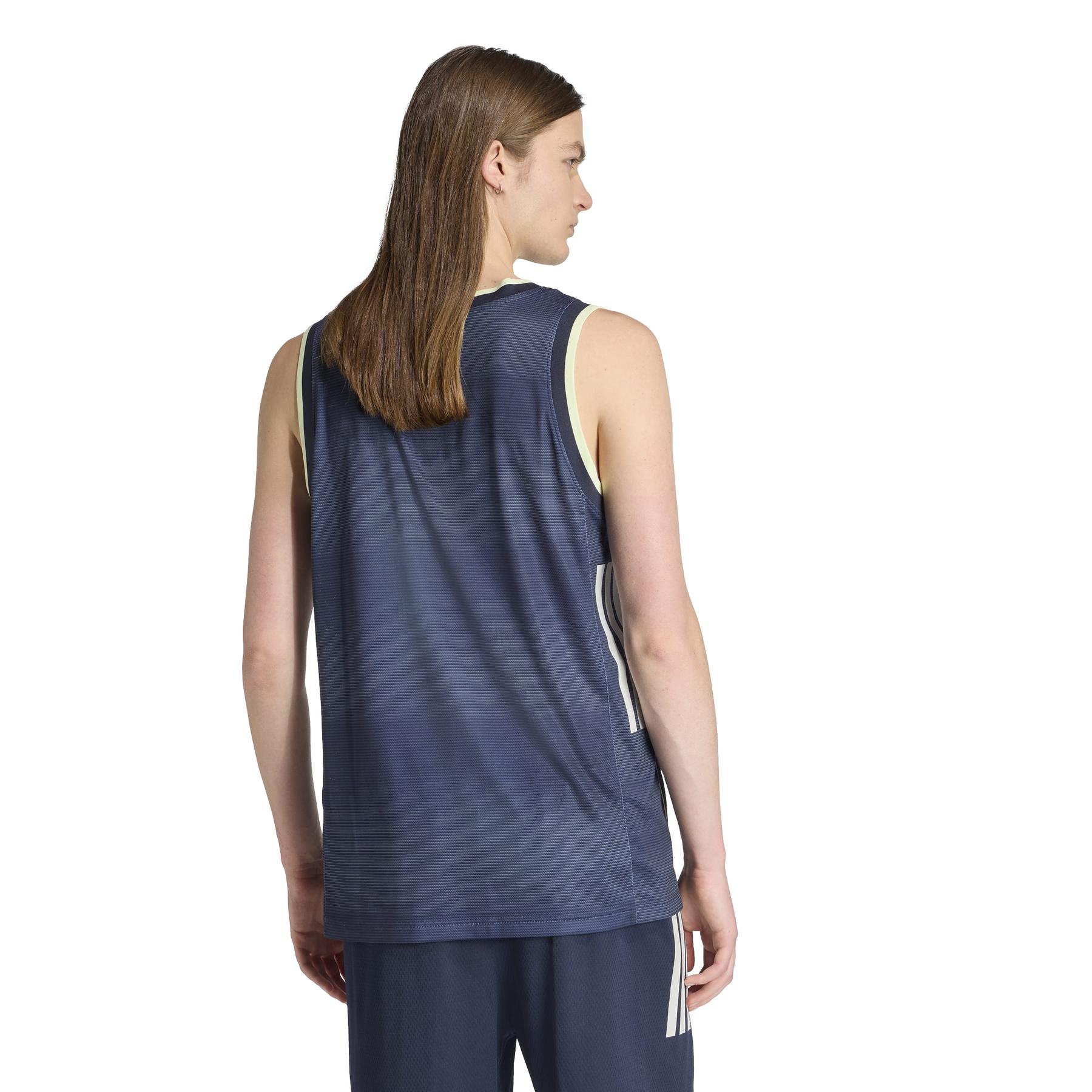 product/2/0/2025_adidas_jy5961_3_apparel_on_model_back_view_white.jpg
