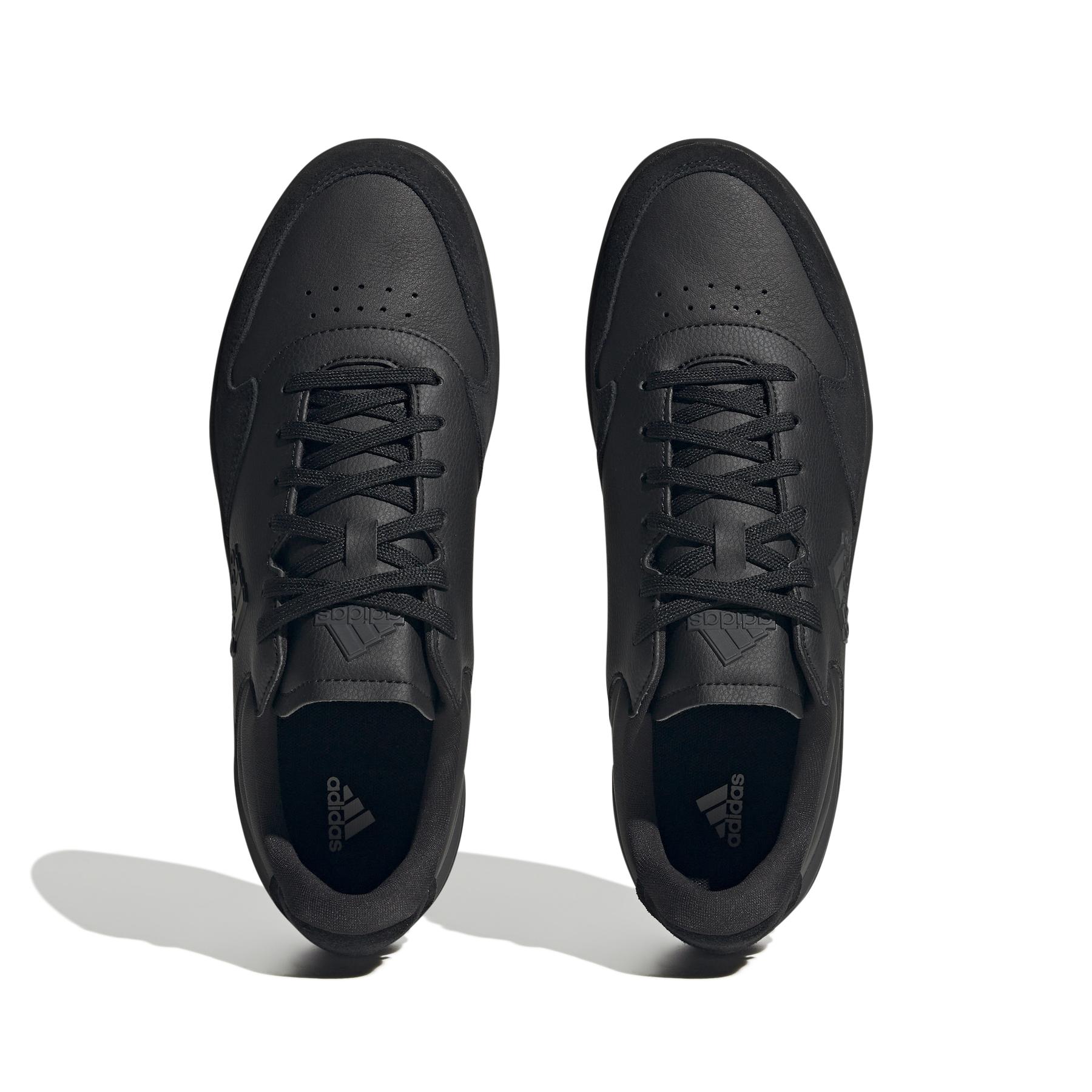 product/a/d/adidas-originals_if3000_3_footwear_photography_top_portrait_view_white.jpg
