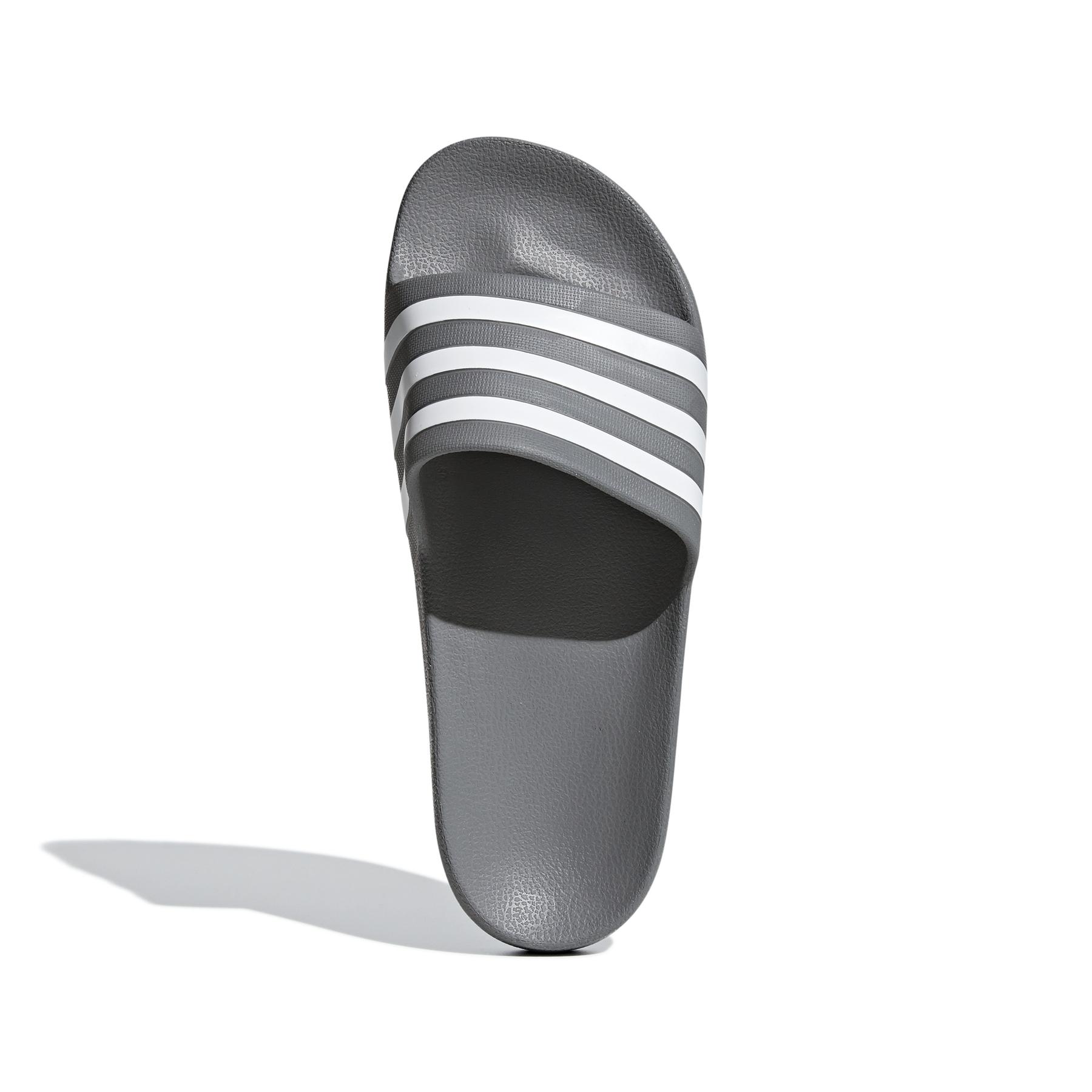 product/a/d/adidas_f35538_3_footwear_photography_top_portrait_view_white-nw112824.jpg