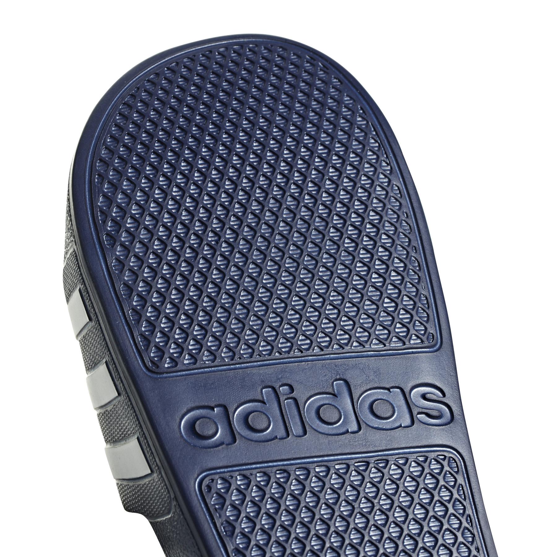product/a/d/adidas_f35542_10_footwear_photography_detail_view_3_white-nw112824.jpg