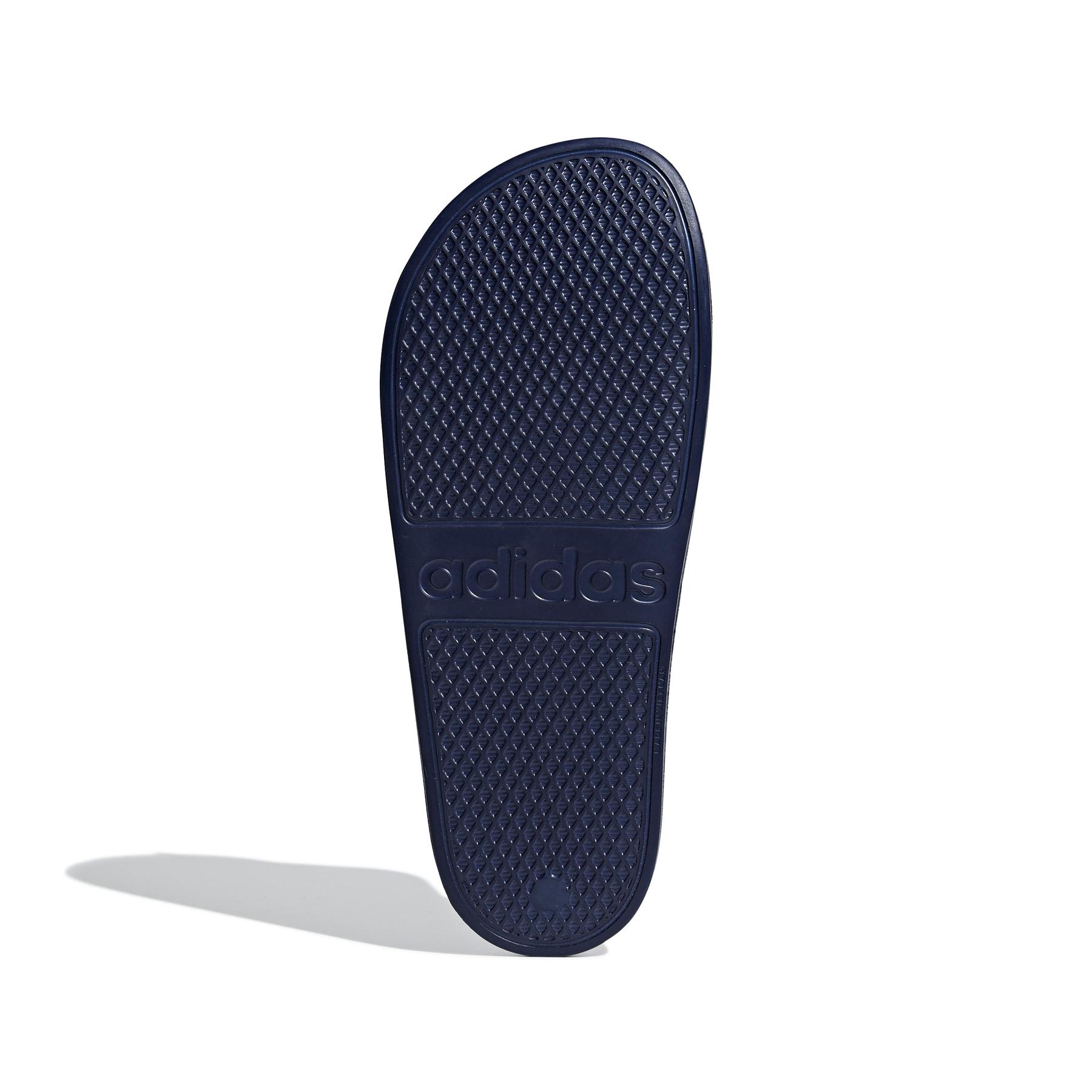 product/a/d/adidas_f35542_4_footwear_photography_bottom_view_white-nw112824.jpg