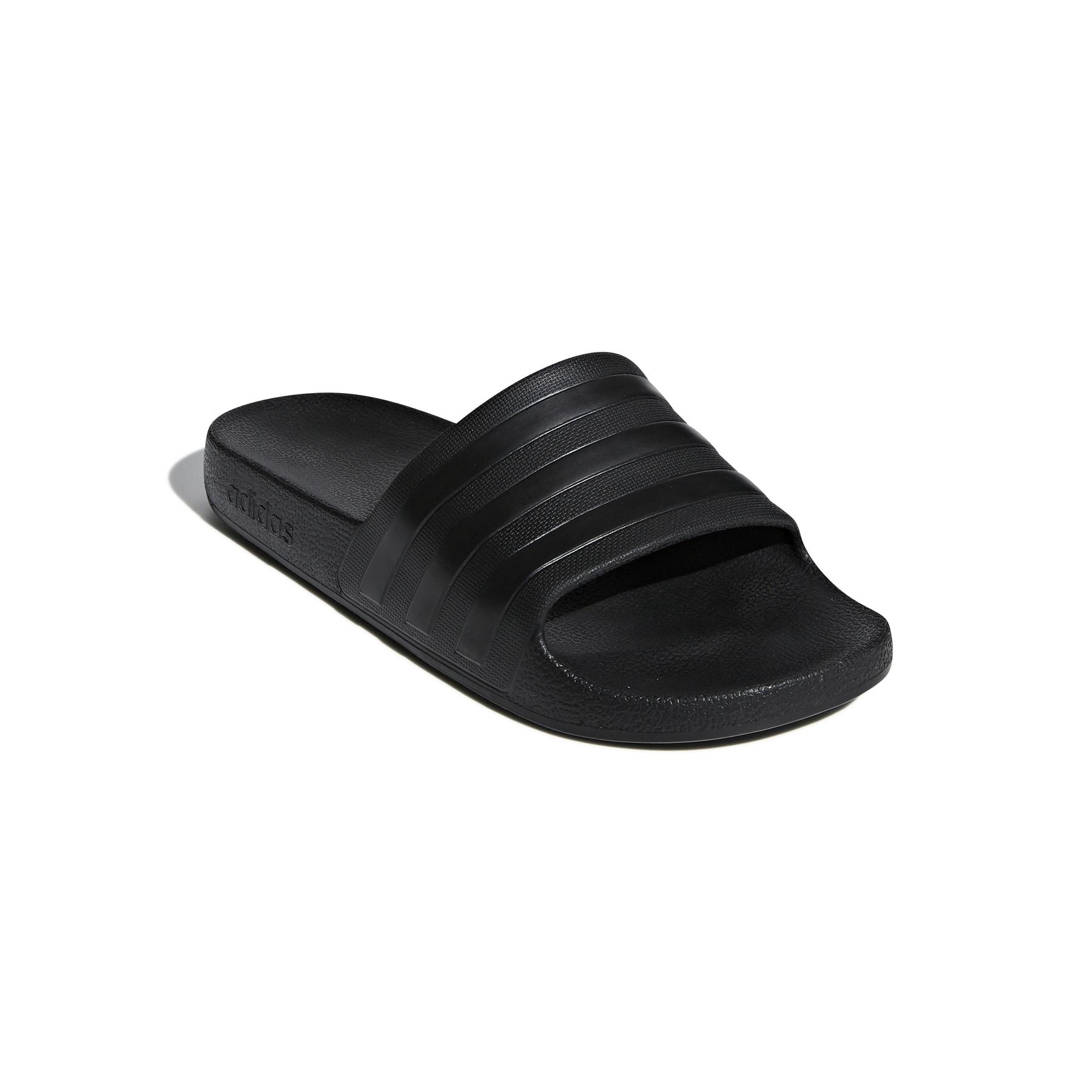 product/a/d/adidas_f35550_6_footwear_photography_front_lateral_top_view_white-nw112824.jpg