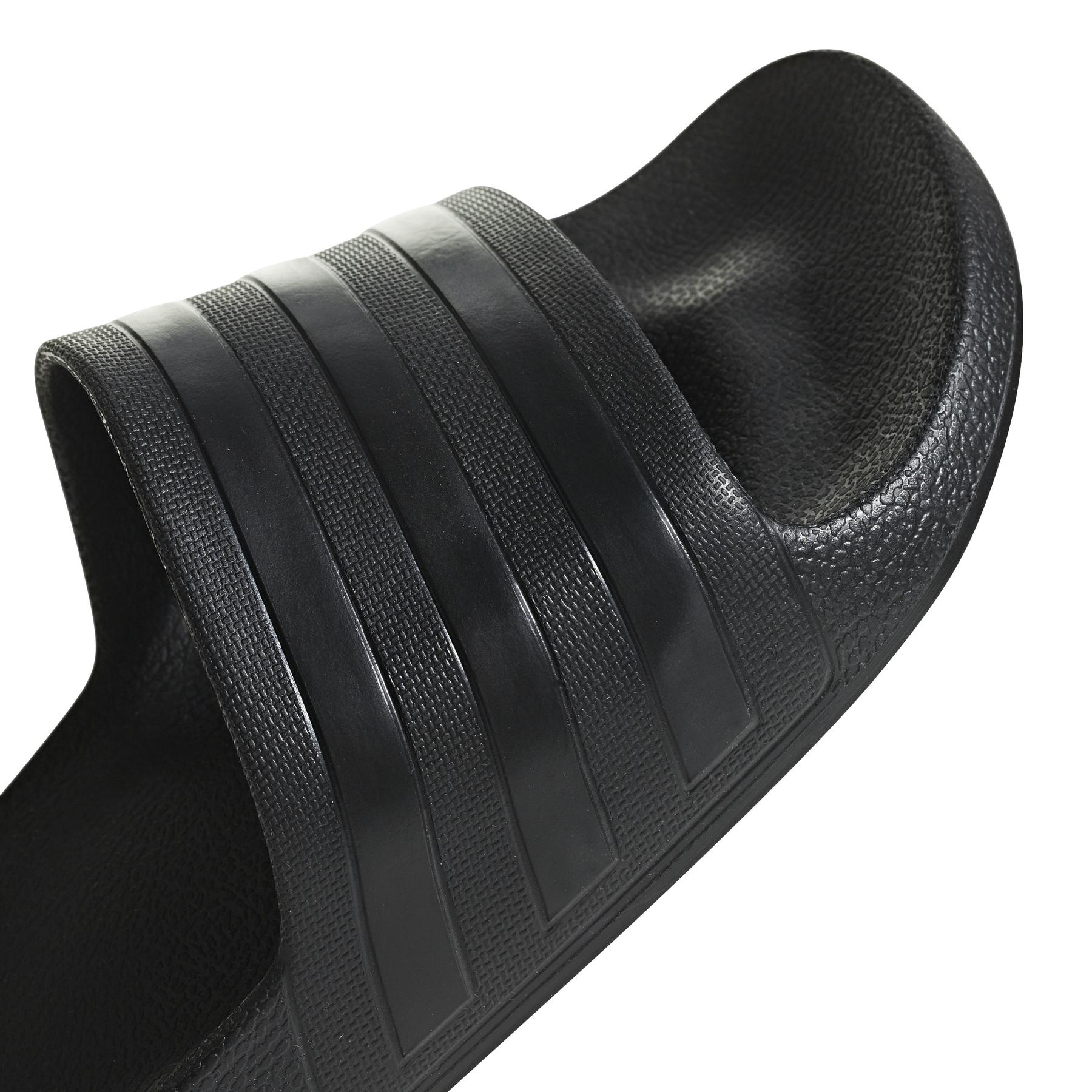 product/a/d/adidas_f35550_8_footwear_photography_detail_view_1_white-nw112824.jpg