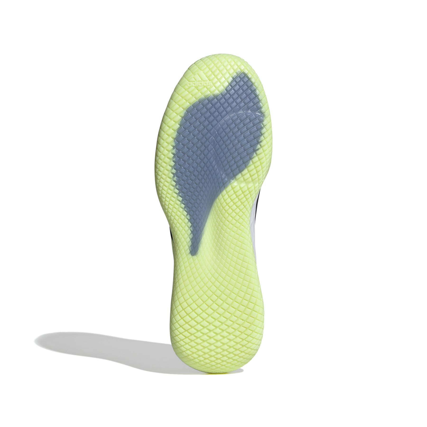 product/a/d/adidas_fx1773_4_footwear_photography_bottom_view_white_000.jpg
