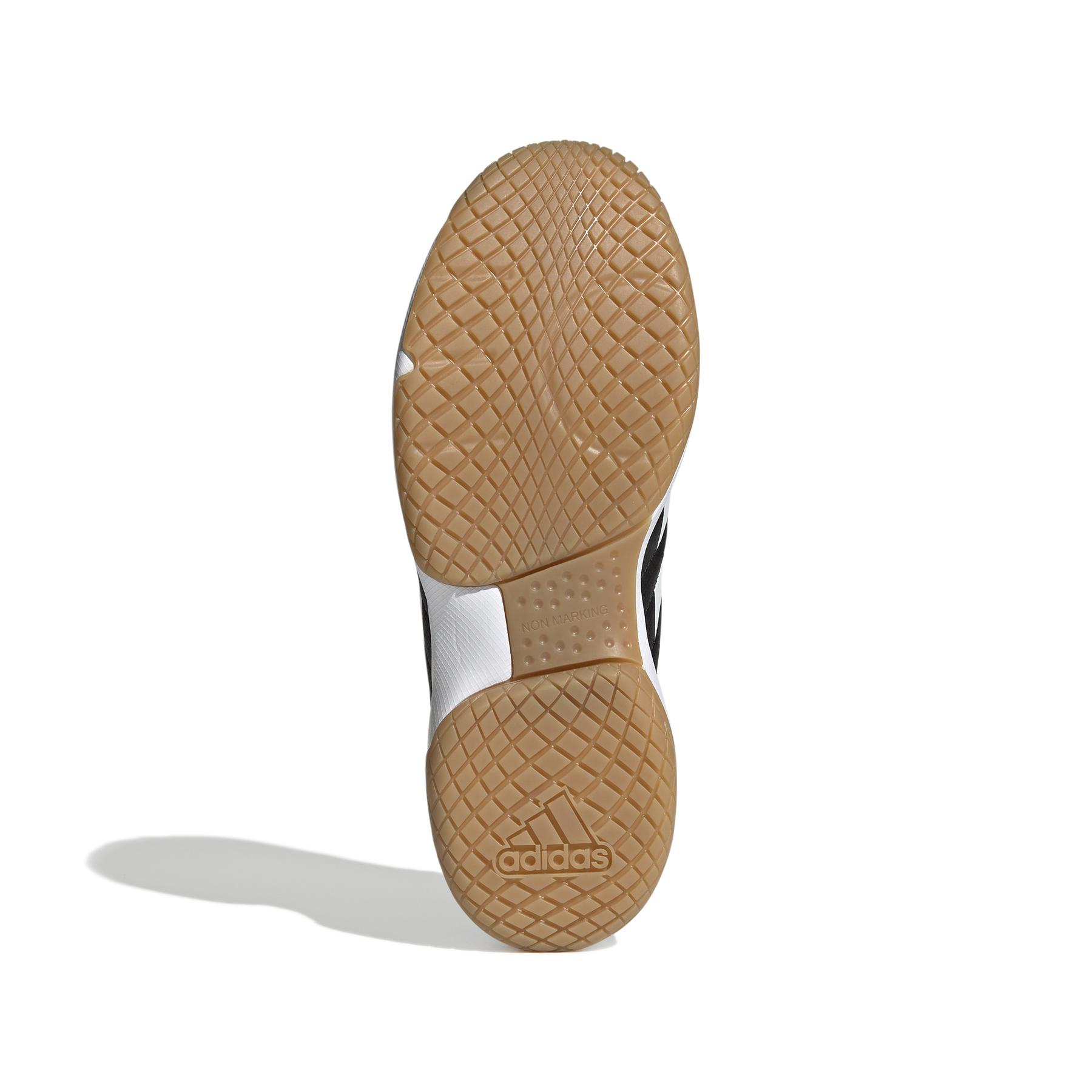 product/a/d/adidas_fz4658_4_footwear_photography_bottom_view_white_000.jpg