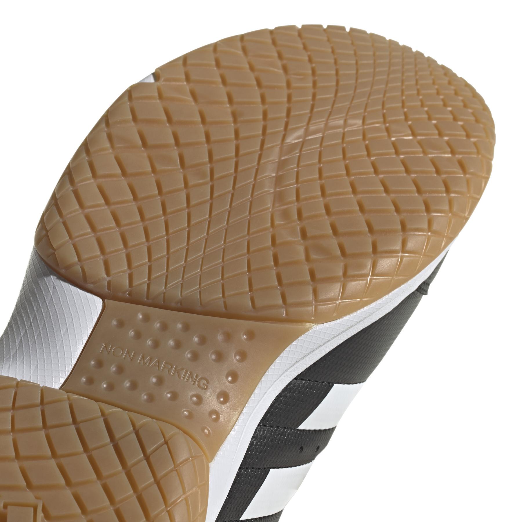 product/a/d/adidas_fz4658_9_footwear_photography_detail_view_2_white_000.jpg