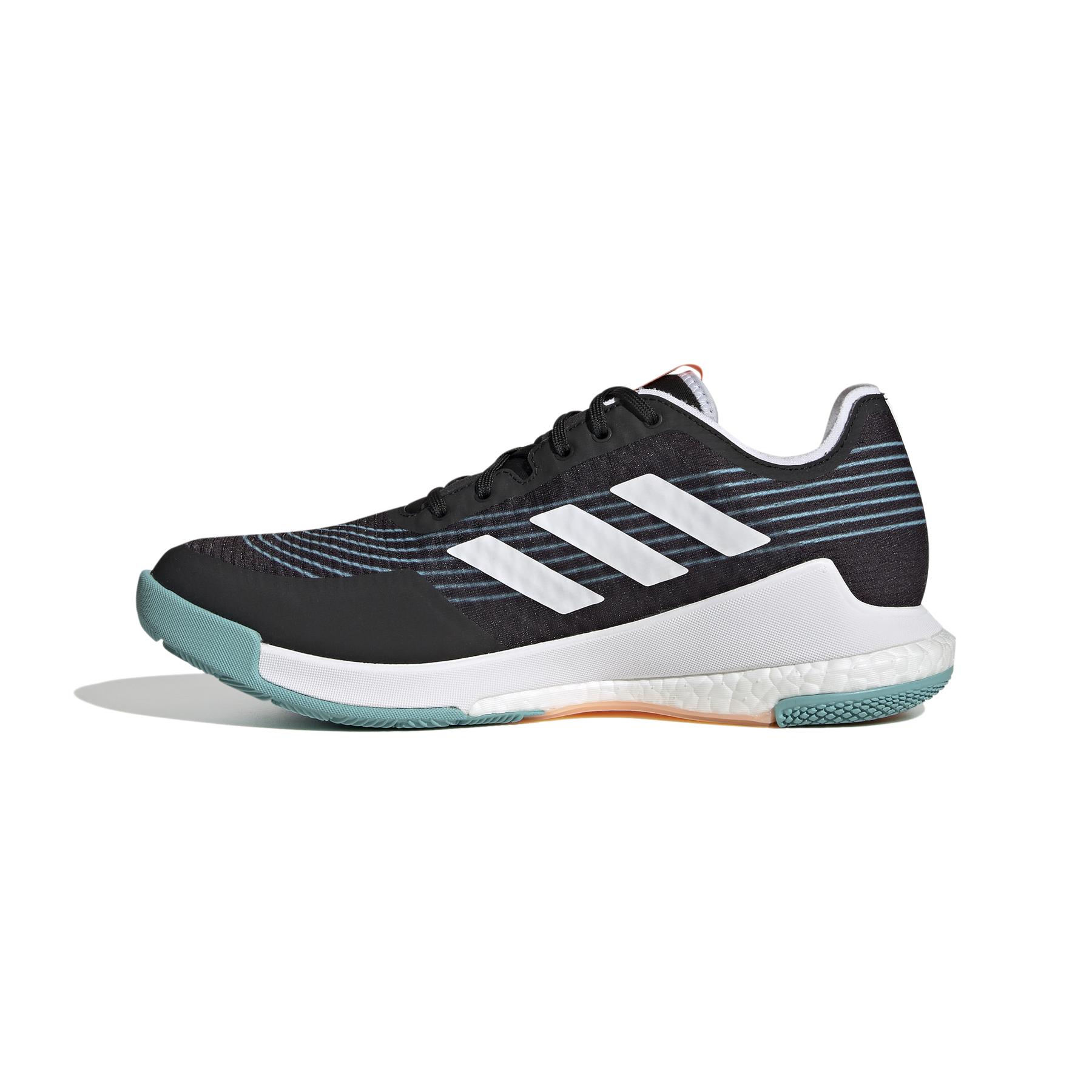 product/a/d/adidas_gx3748_5_footwear_photography_side_medial_center_view_white_000.jpg