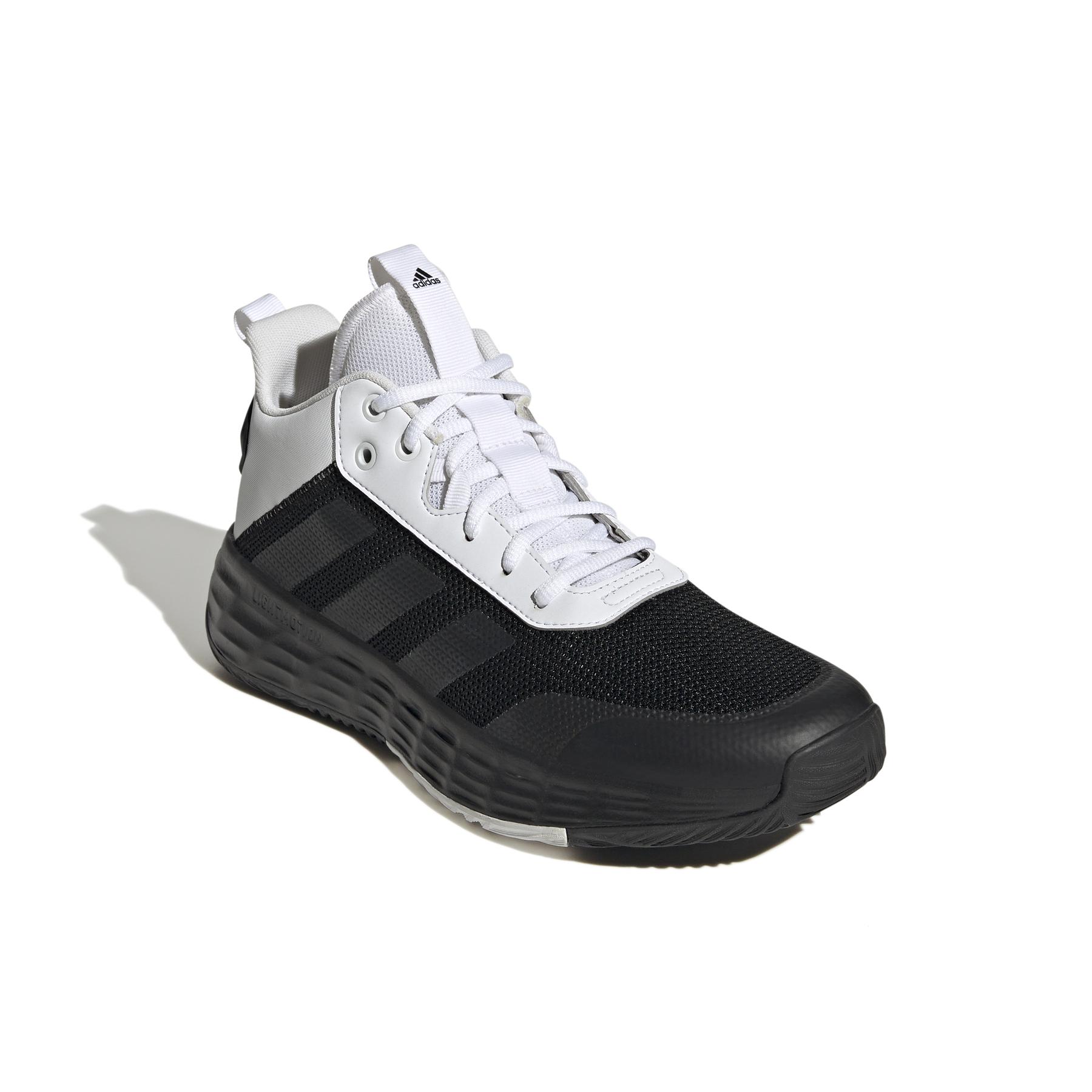 product/a/d/adidas_gy9696_6_footwear_photography_front_lateral_top_view_white_000.jpg