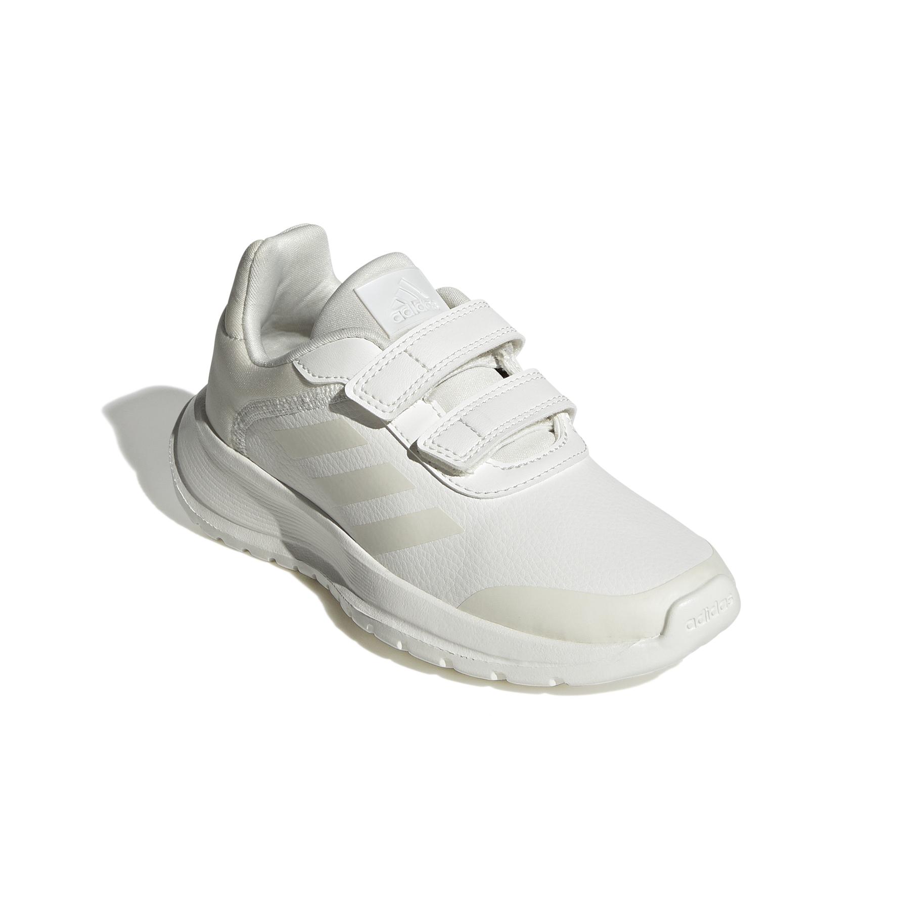 product/a/d/adidas_gz3442_6_footwear_photography_front_lateral_top_view_white_000.jpg