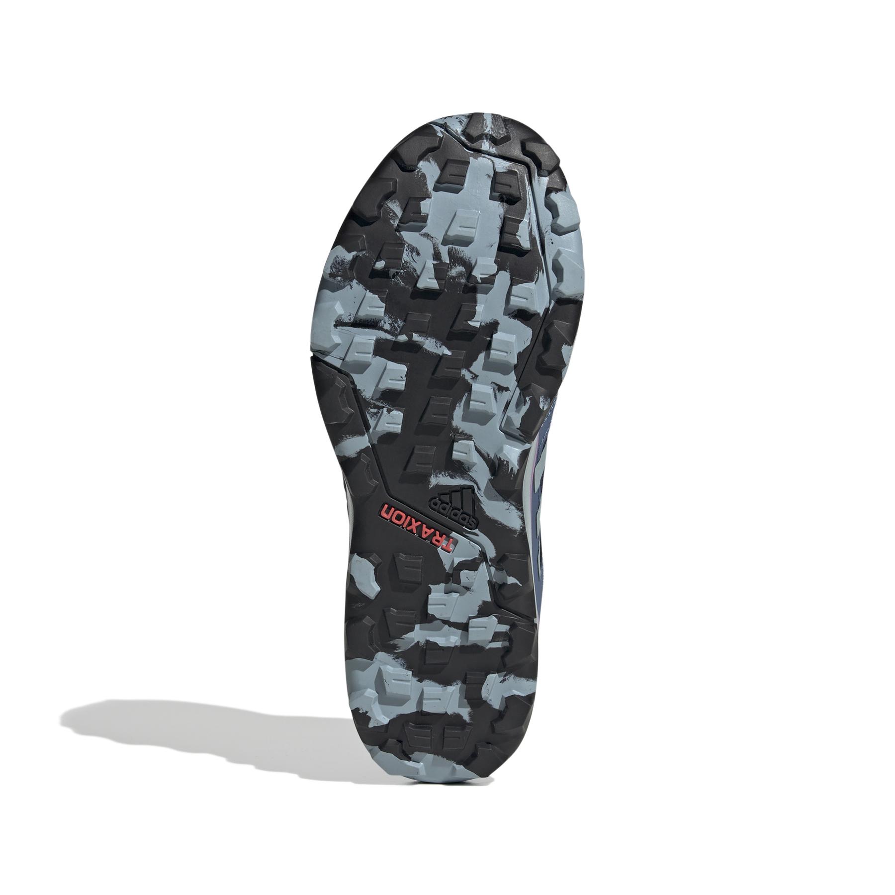 product/a/d/adidas_gz4080_4_footwear_photography_bottom_view_white_000.jpg