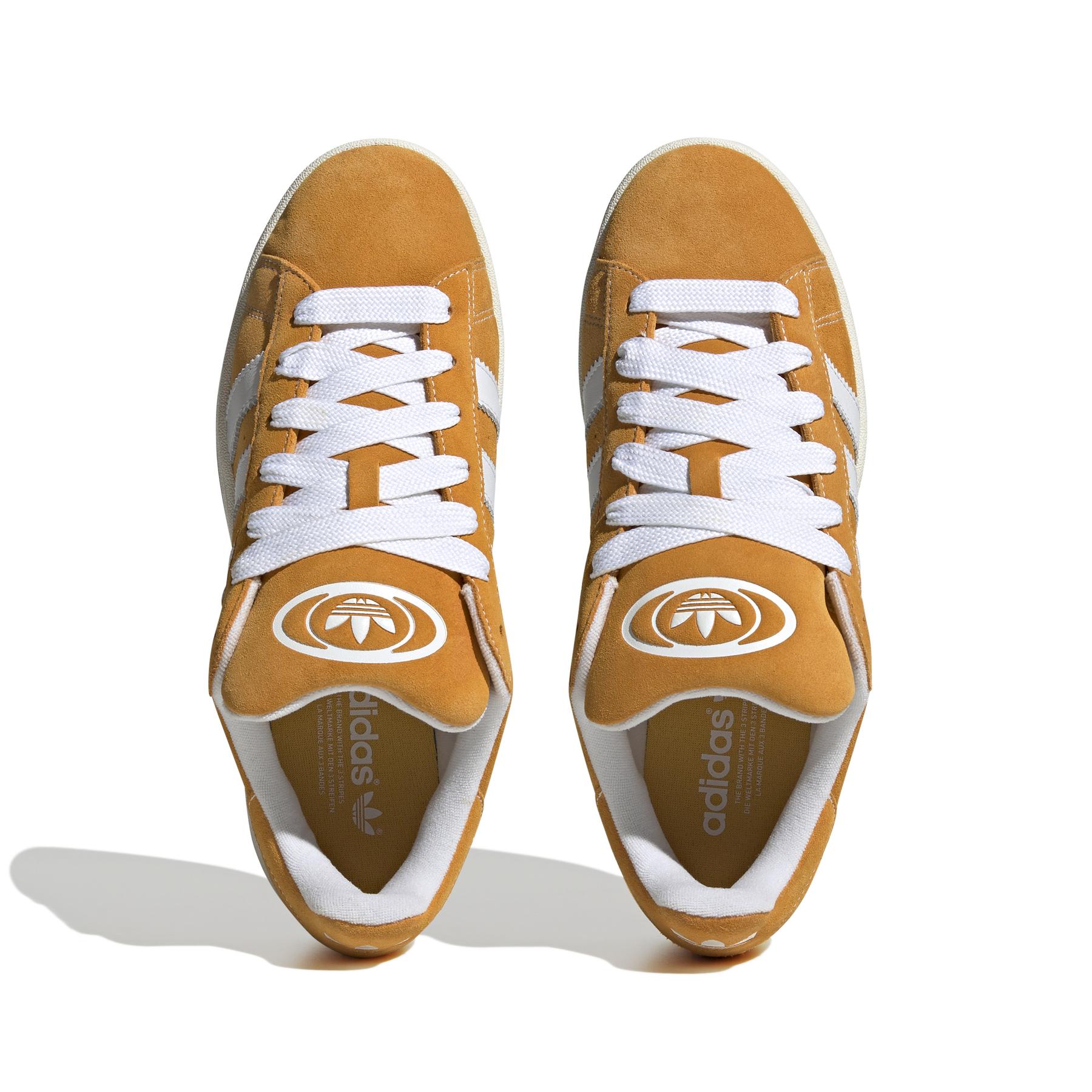 product/a/d/adidas_h03473_3_footwear_photography_top_portrait_view_white.jpg