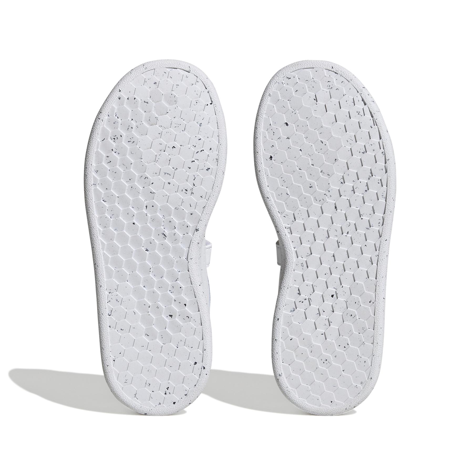 product/a/d/adidas_h06211_4_footwear_photography_bottom_view_white.jpg