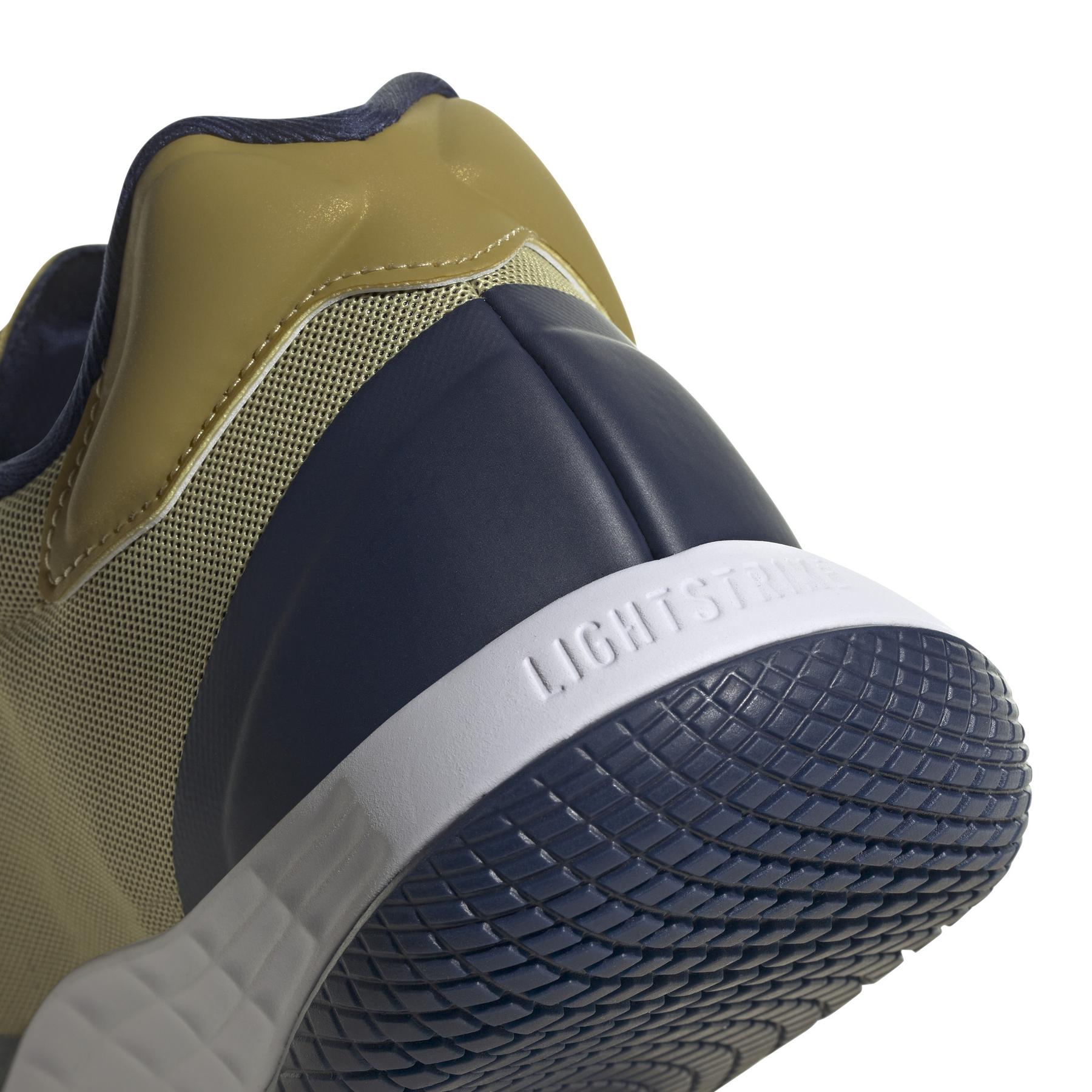 product/a/d/adidas_hp4309_8_footwear_photography_detail_view_1_white.jpg
