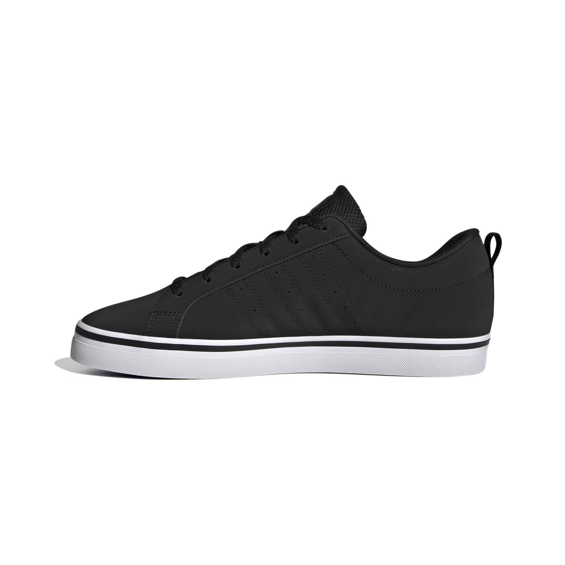 product/a/d/adidas_hp6004_5_footwear_photography_side_medial_center_view_white-nw052424.jpg