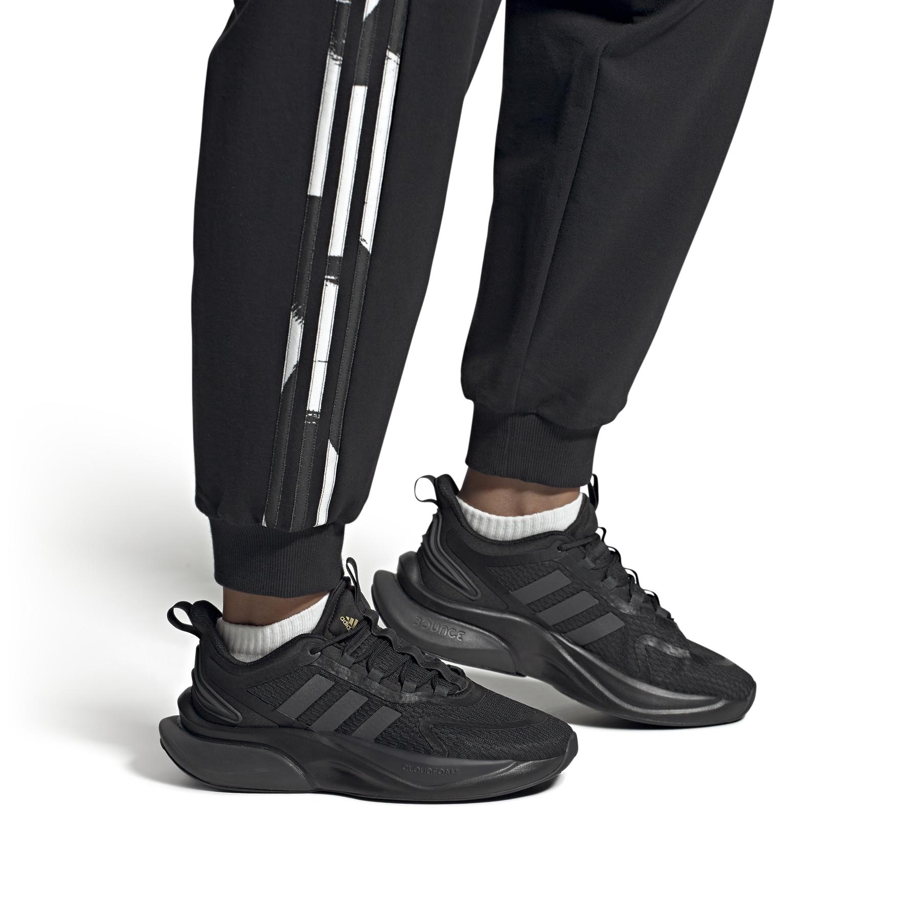 product/a/d/adidas_hp6149_11_footwear_on_model_front_view_white.jpg