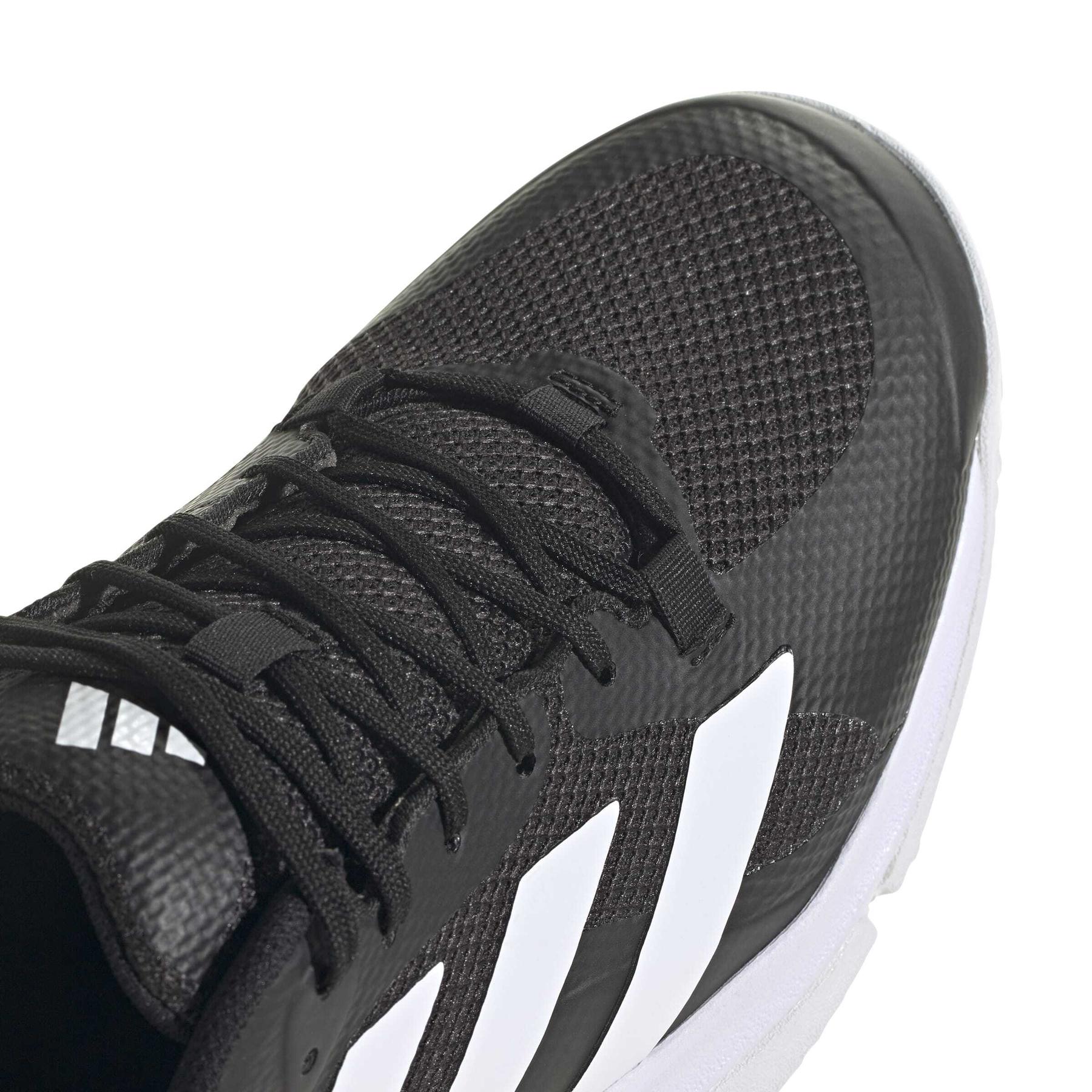 product/a/d/adidas_hr0609_8_footwear_photography_detail_view_1_white-nw091625.jpg