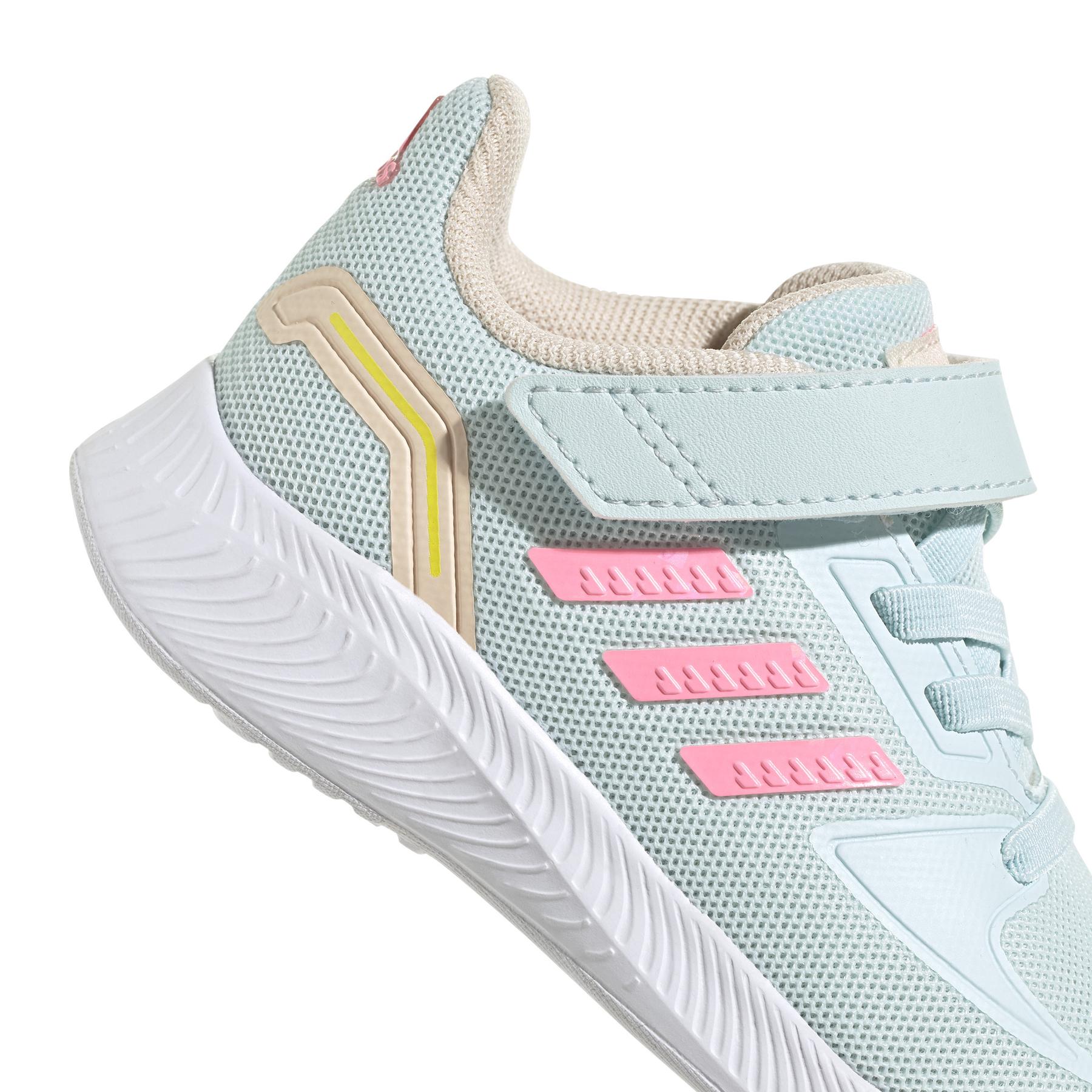 product/a/d/adidas_hr1404_9_footwear_photography_detail_view_2_white_000.jpg