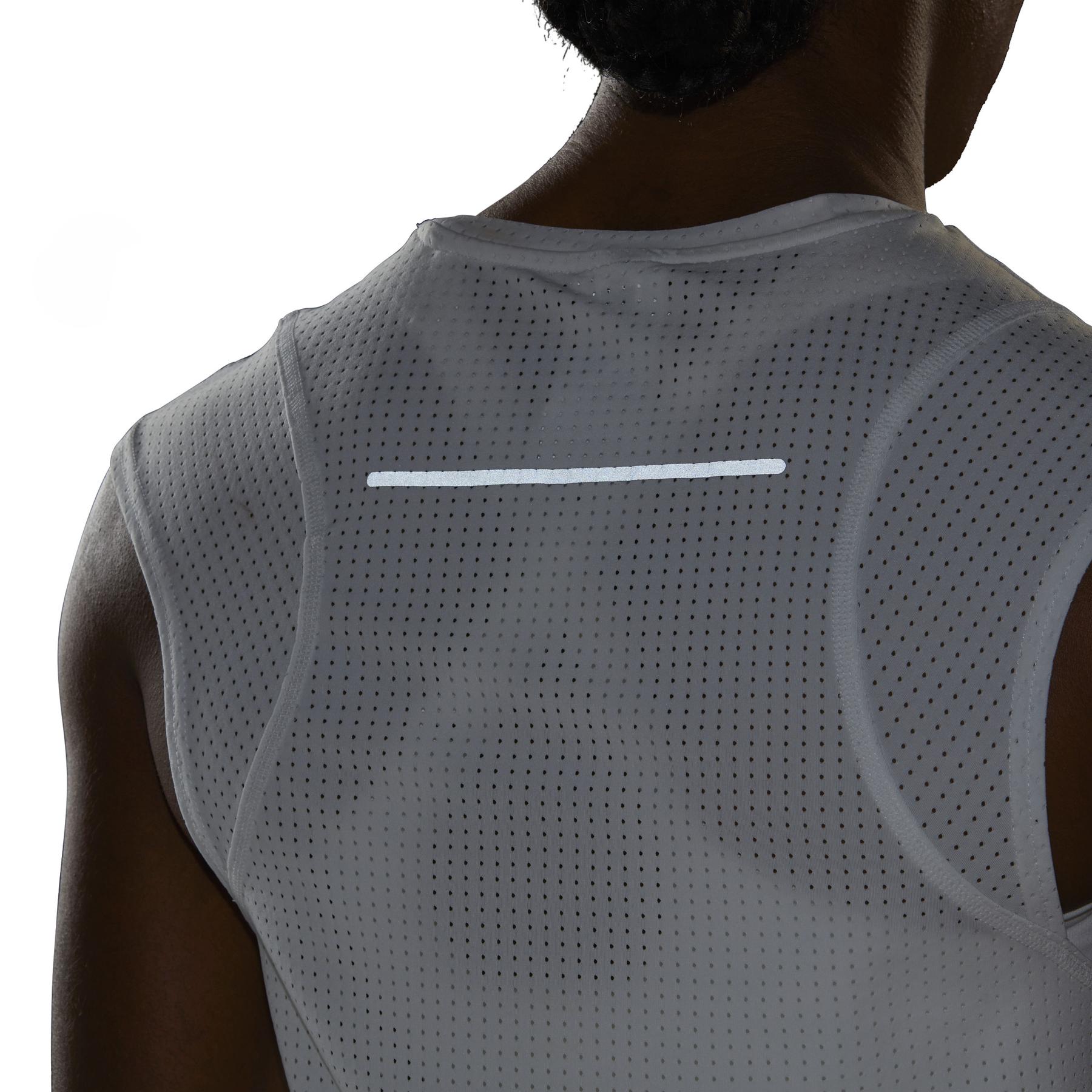 product/a/d/adidas_hr5714_9_apparel_on_model_detail_view_3_white.jpg
