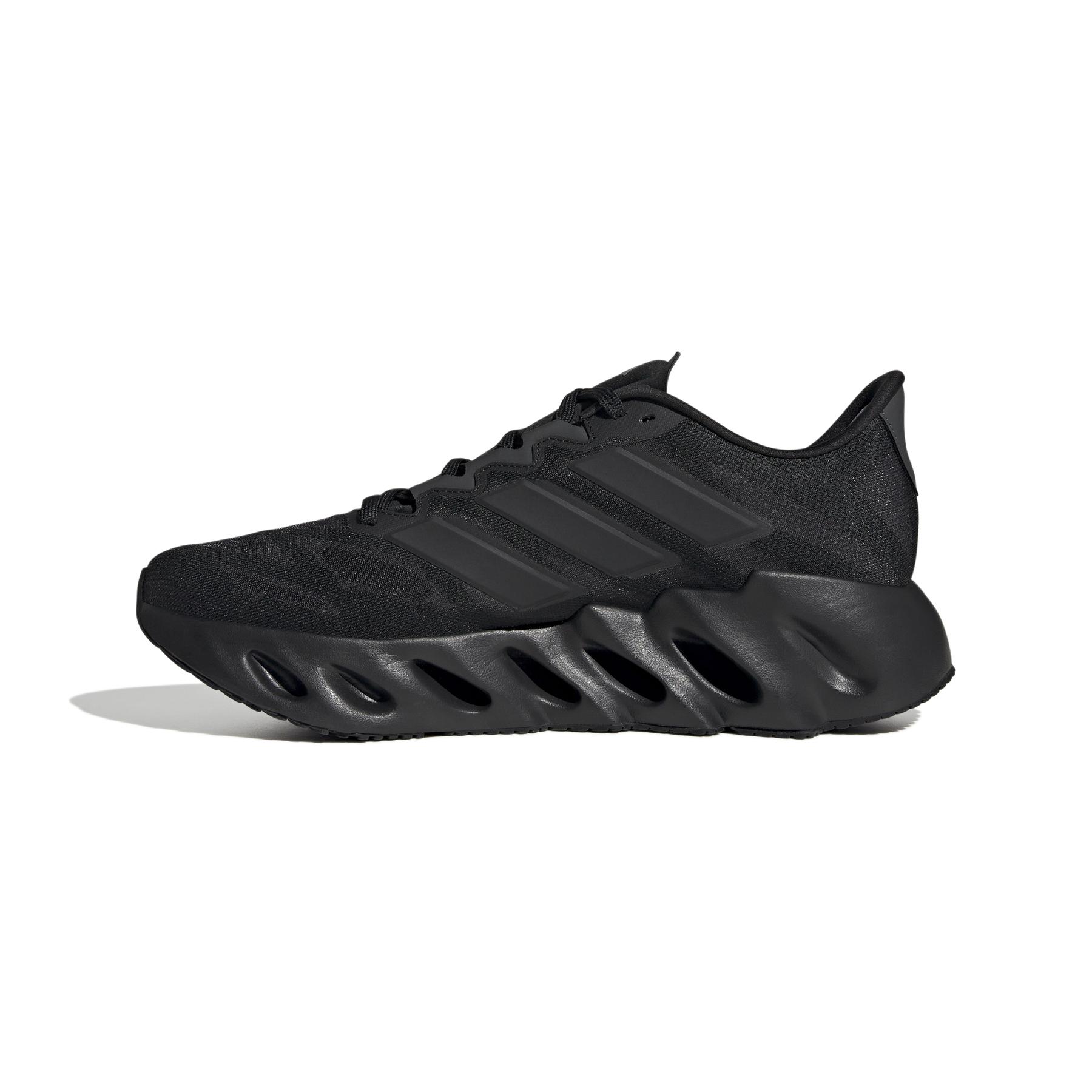 product/a/d/adidas_id1779_5_footwear_photography_side_medial_center_view_white_bv.jpg