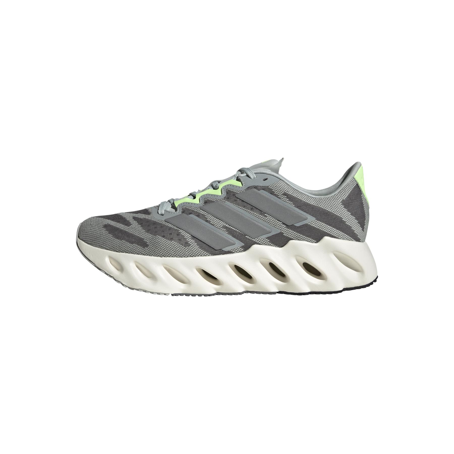 product/a/d/adidas_id2635_14_footwear_photography_left_side_center_lateral_view_white.jpg